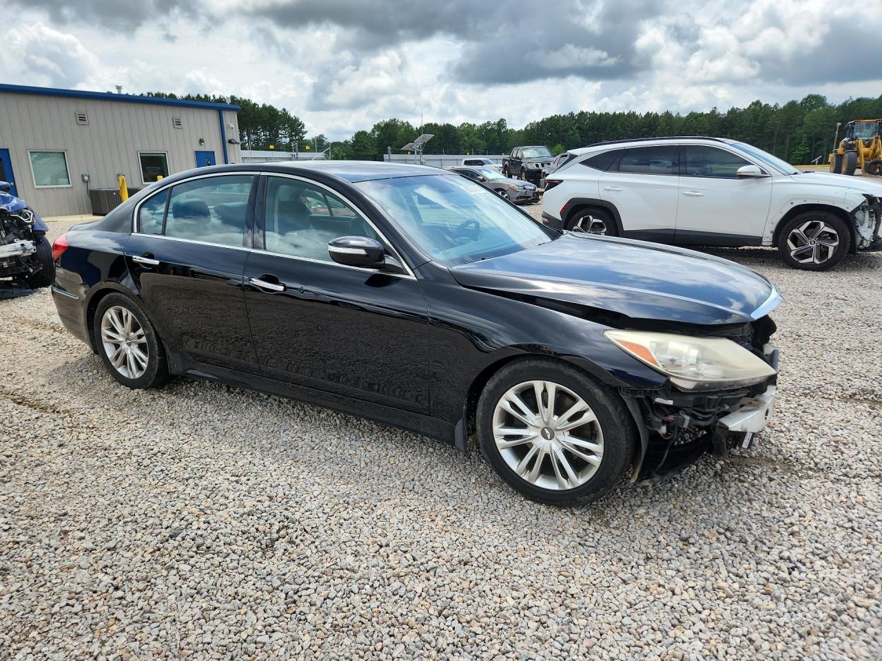 2013 Hyundai Genesis 3.8l Black vin: KMHGC4DD1DU223099