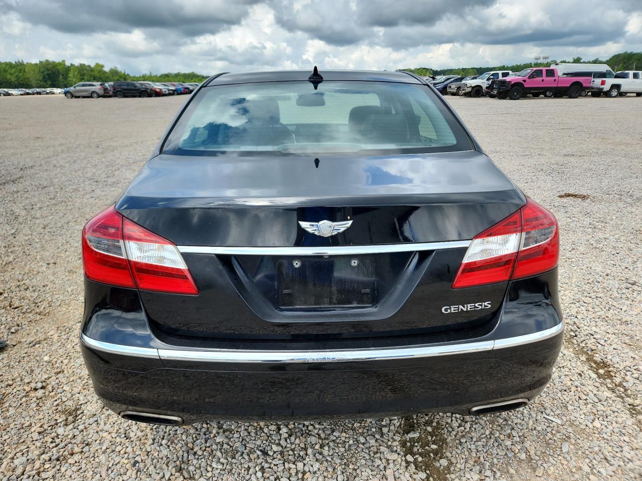 2013 Hyundai Genesis 3.8l Black vin: KMHGC4DD1DU223099