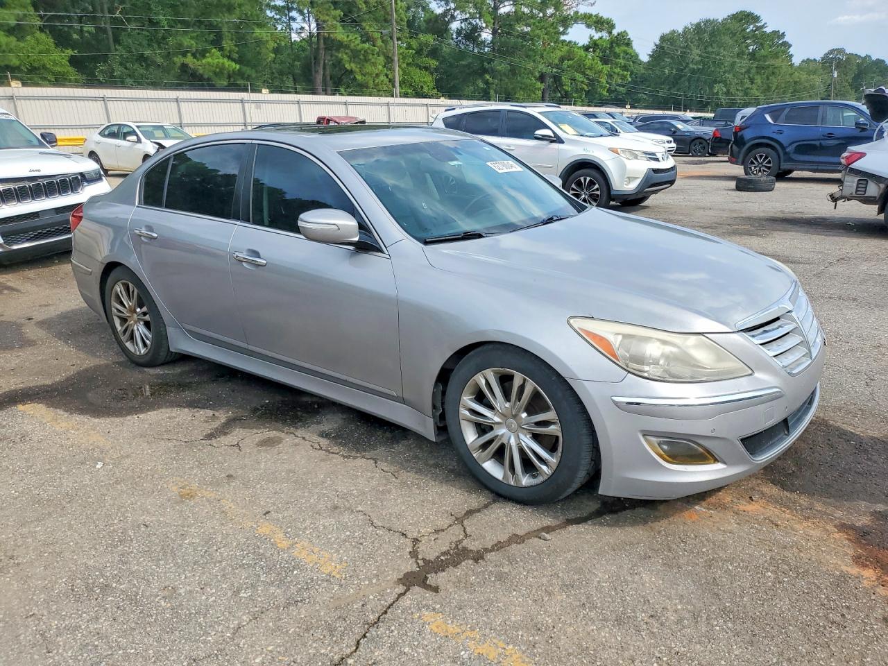 2013 Hyundai Genesis 3.8l Silver vin: KMHGC4DD1DU224740