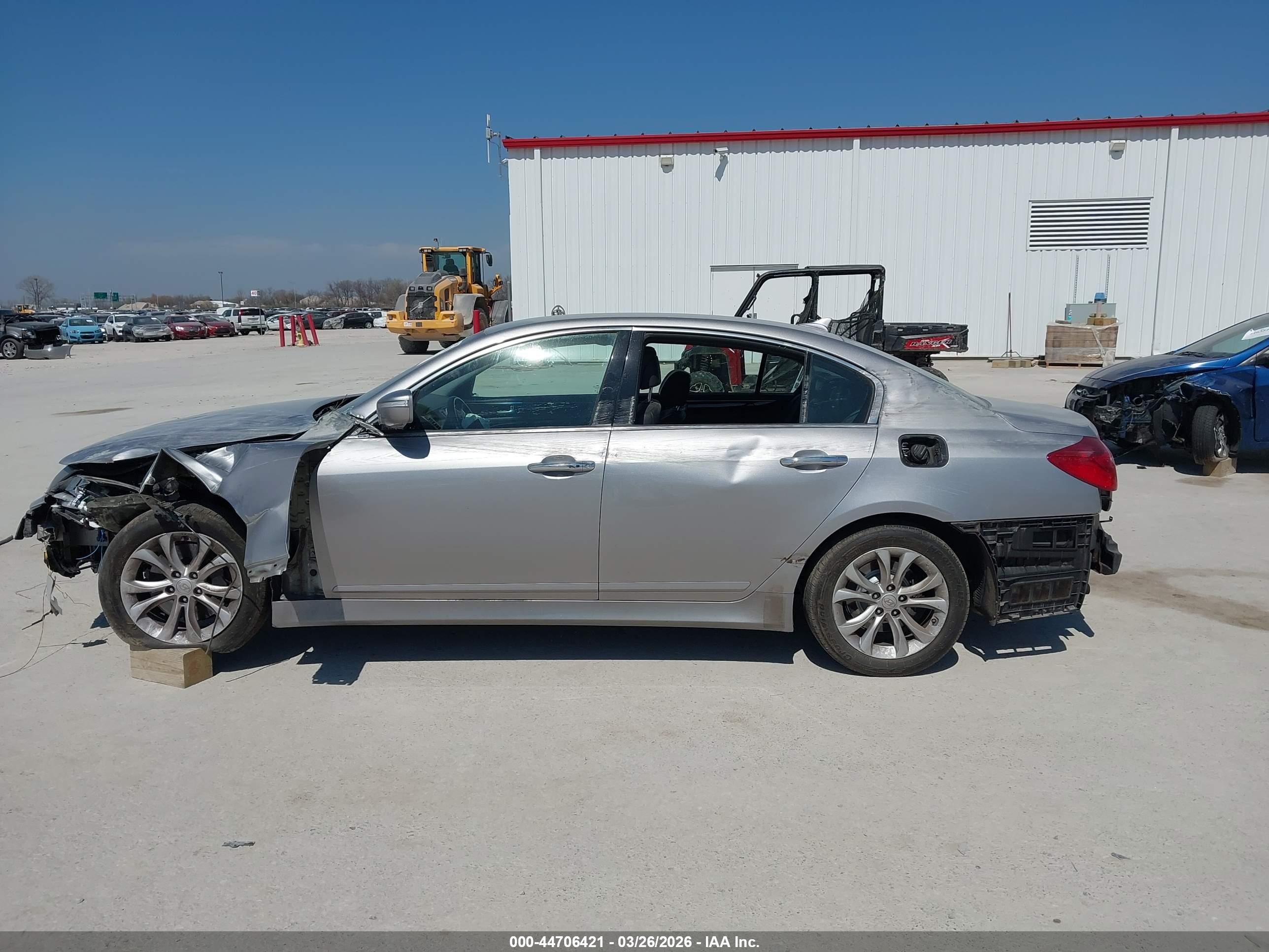 2013 Hyundai Genesis 3.8 Gray vin: KMHGC4DD1DU242610