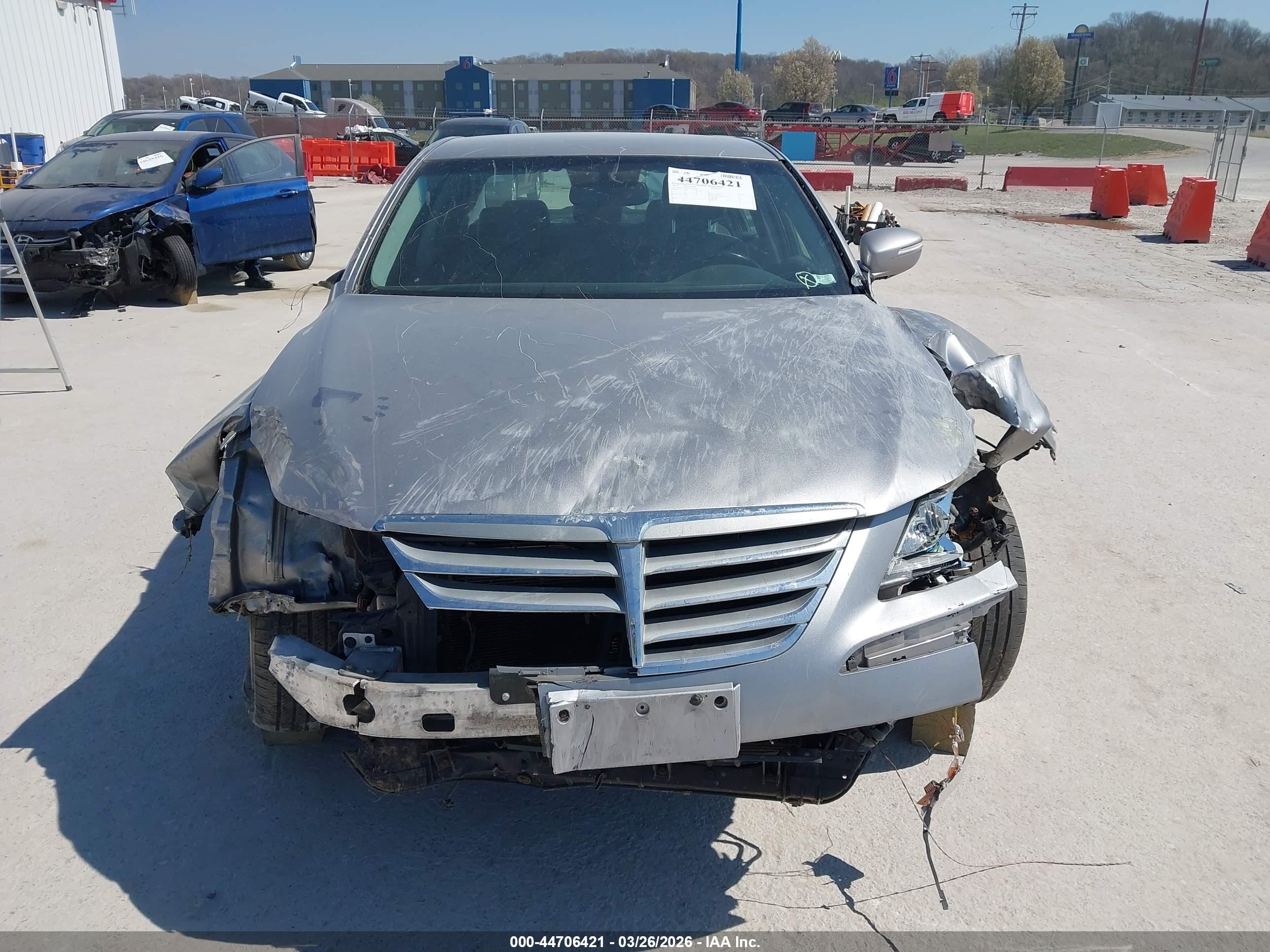 2013 Hyundai Genesis 3.8 Gray vin: KMHGC4DD1DU242610