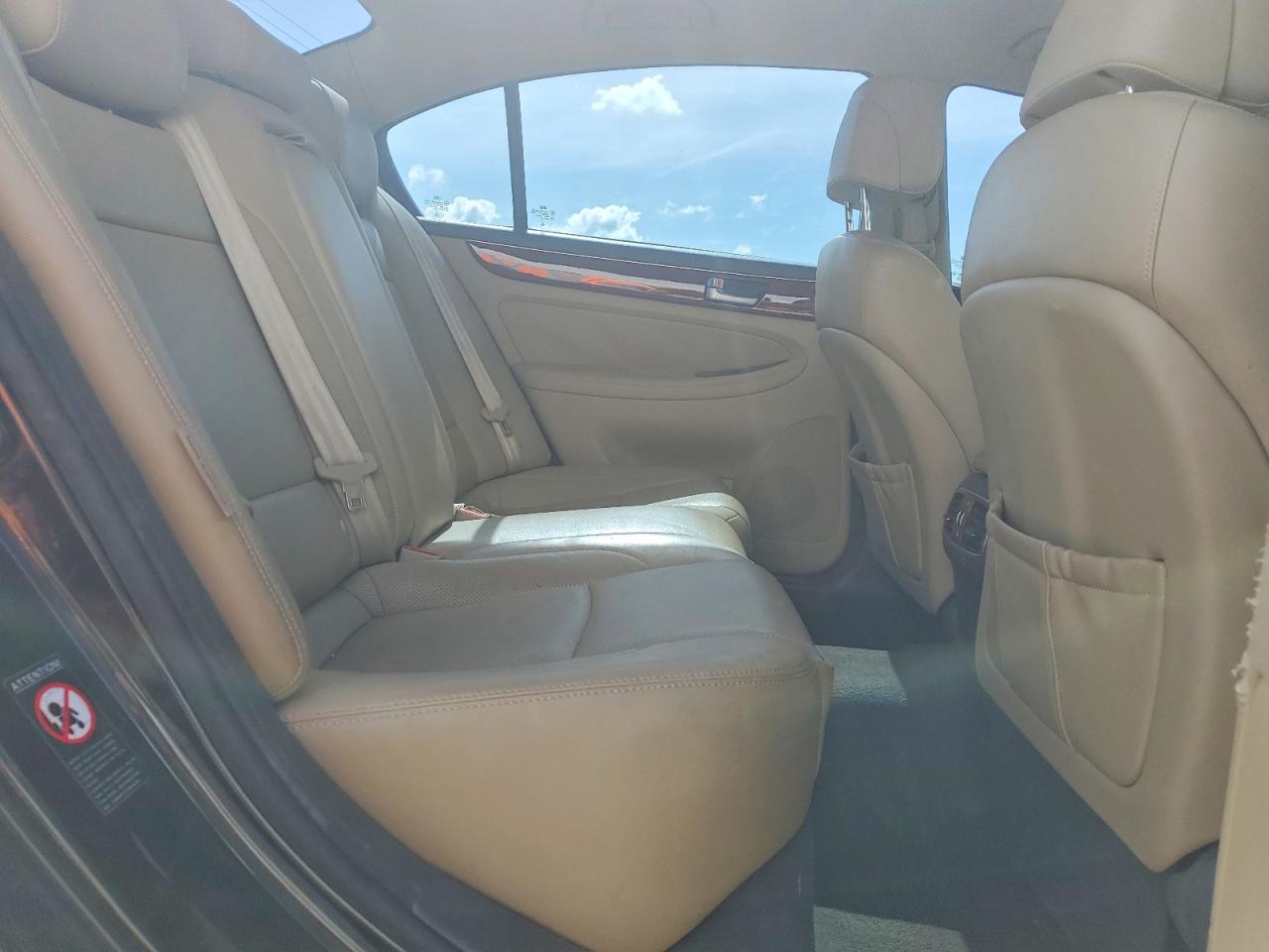 2013 Hyundai Genesis 3.8l Black vin: KMHGC4DD1DU243112