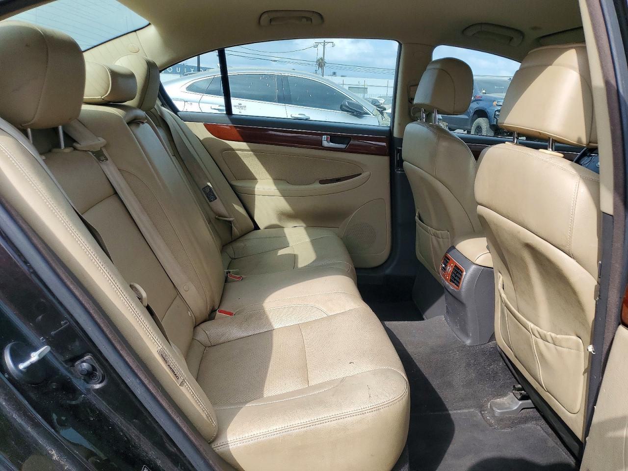 2013 Hyundai Genesis 3.8l Black vin: KMHGC4DD1DU246169