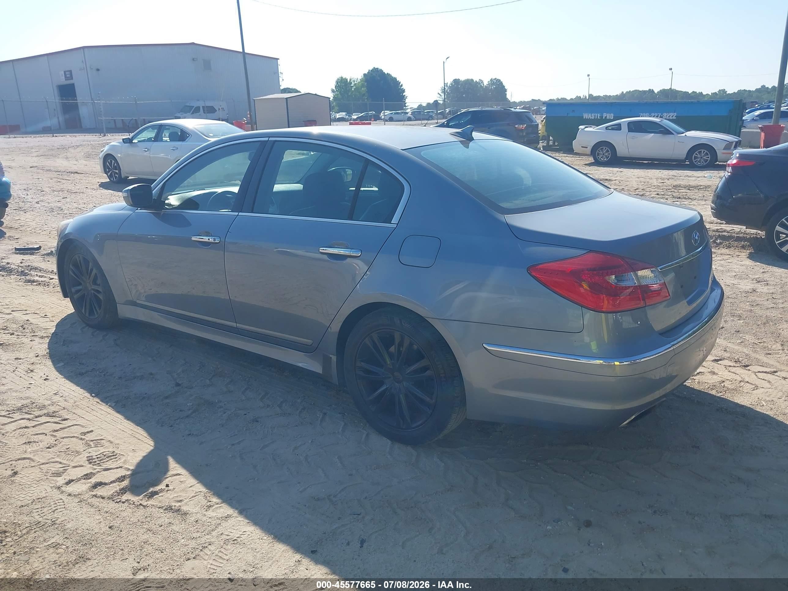 2014 Hyundai Genesis 3.8 Gray vin: KMHGC4DD1EU260025