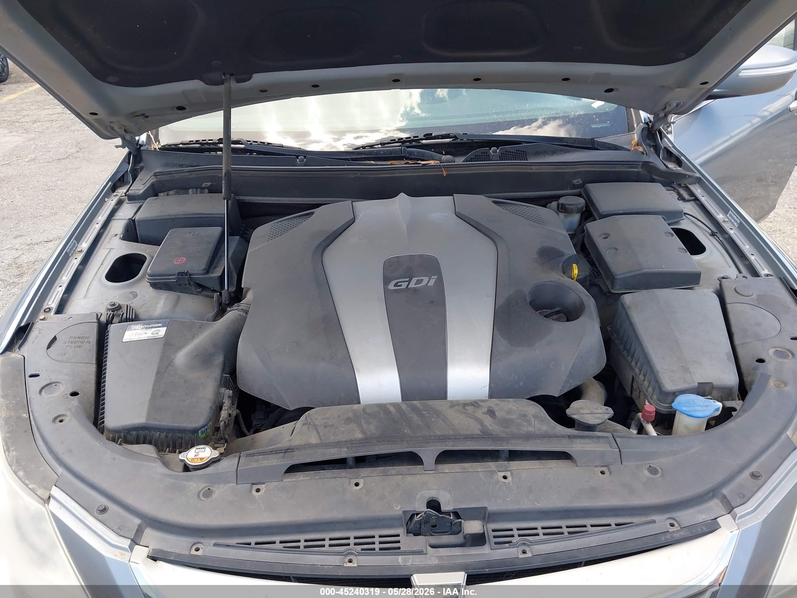 2014 Hyundai Genesis 3.8 Gray vin: KMHGC4DD1EU263152