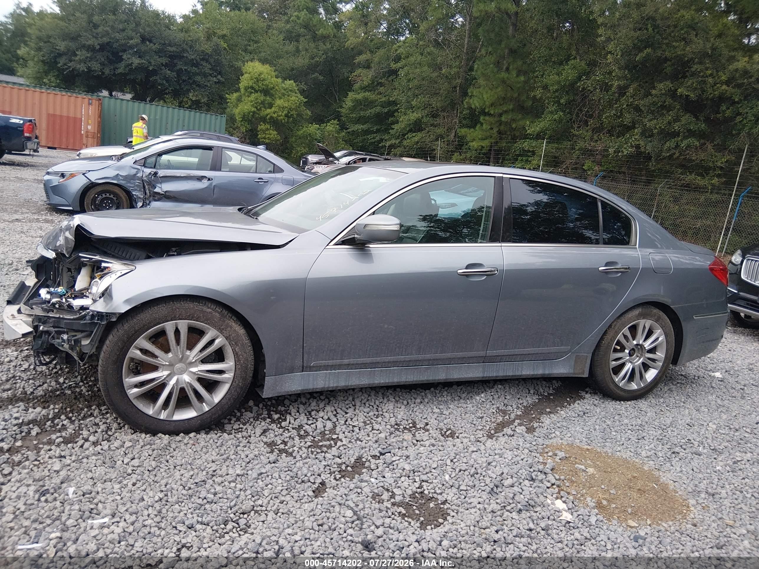 2014 Hyundai Genesis 3.8 Gray vin: KMHGC4DD1EU263670