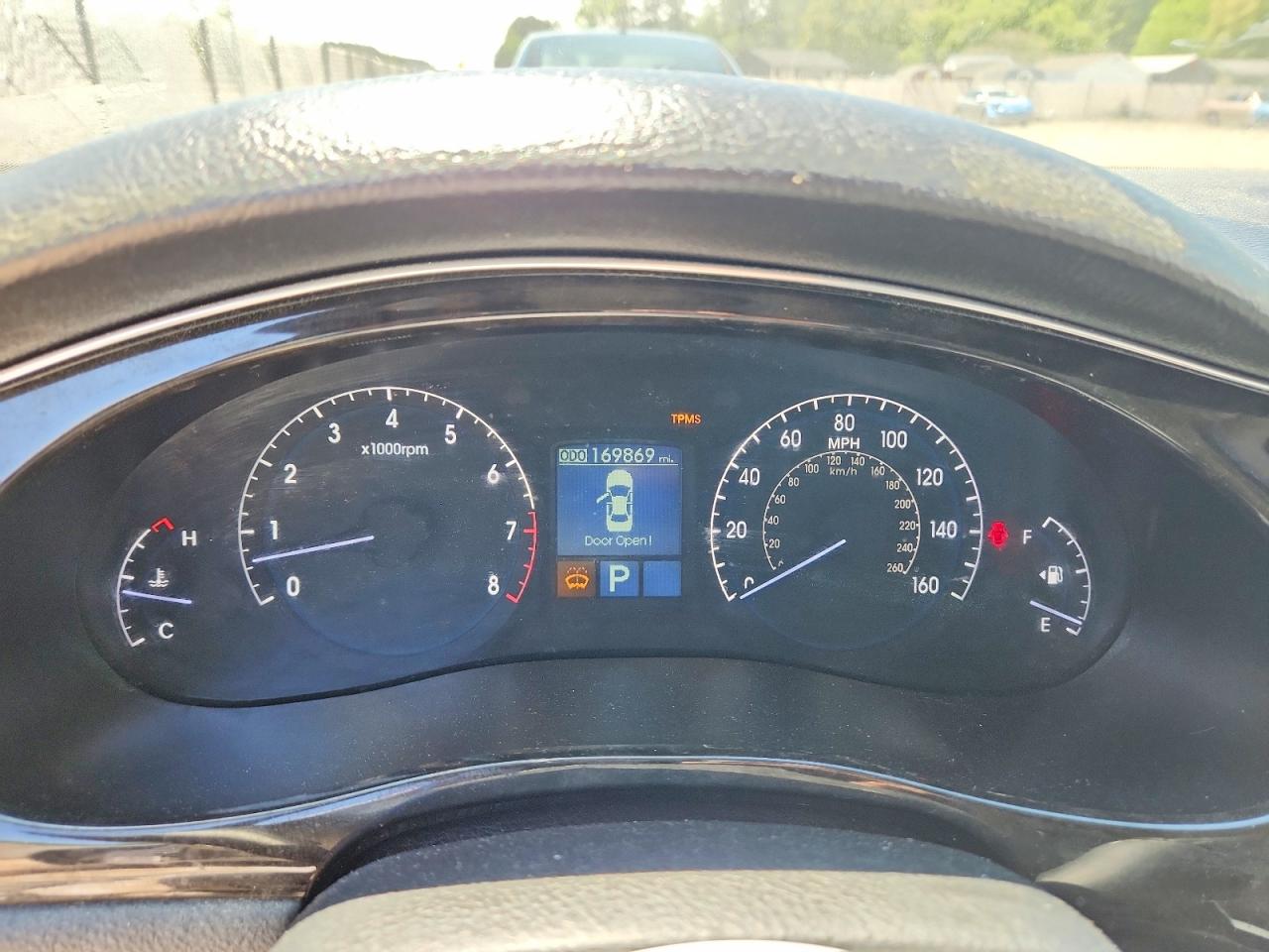 2012 Hyundai Genesis 3.8l Silver vin: KMHGC4DD2CU152249