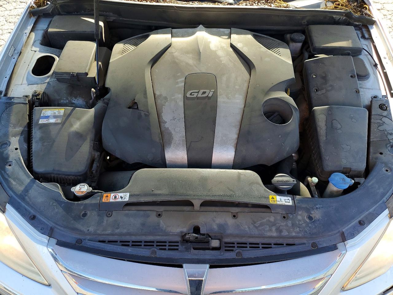 2012 Hyundai Genesis 3.8l Silver vin: KMHGC4DD2CU191018