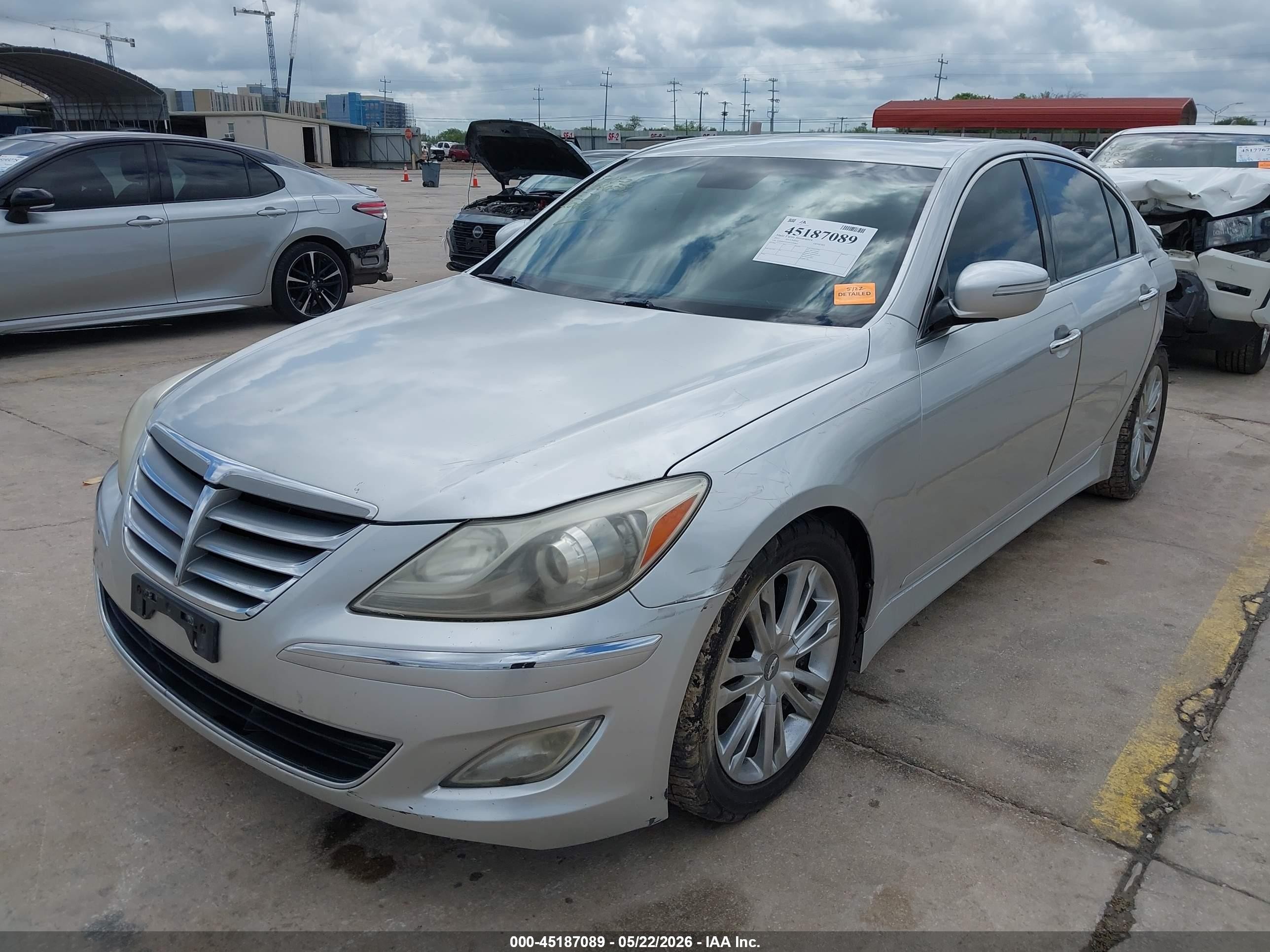 2012 Hyundai Genesis 3.8 Silver vin: KMHGC4DD2CU200851