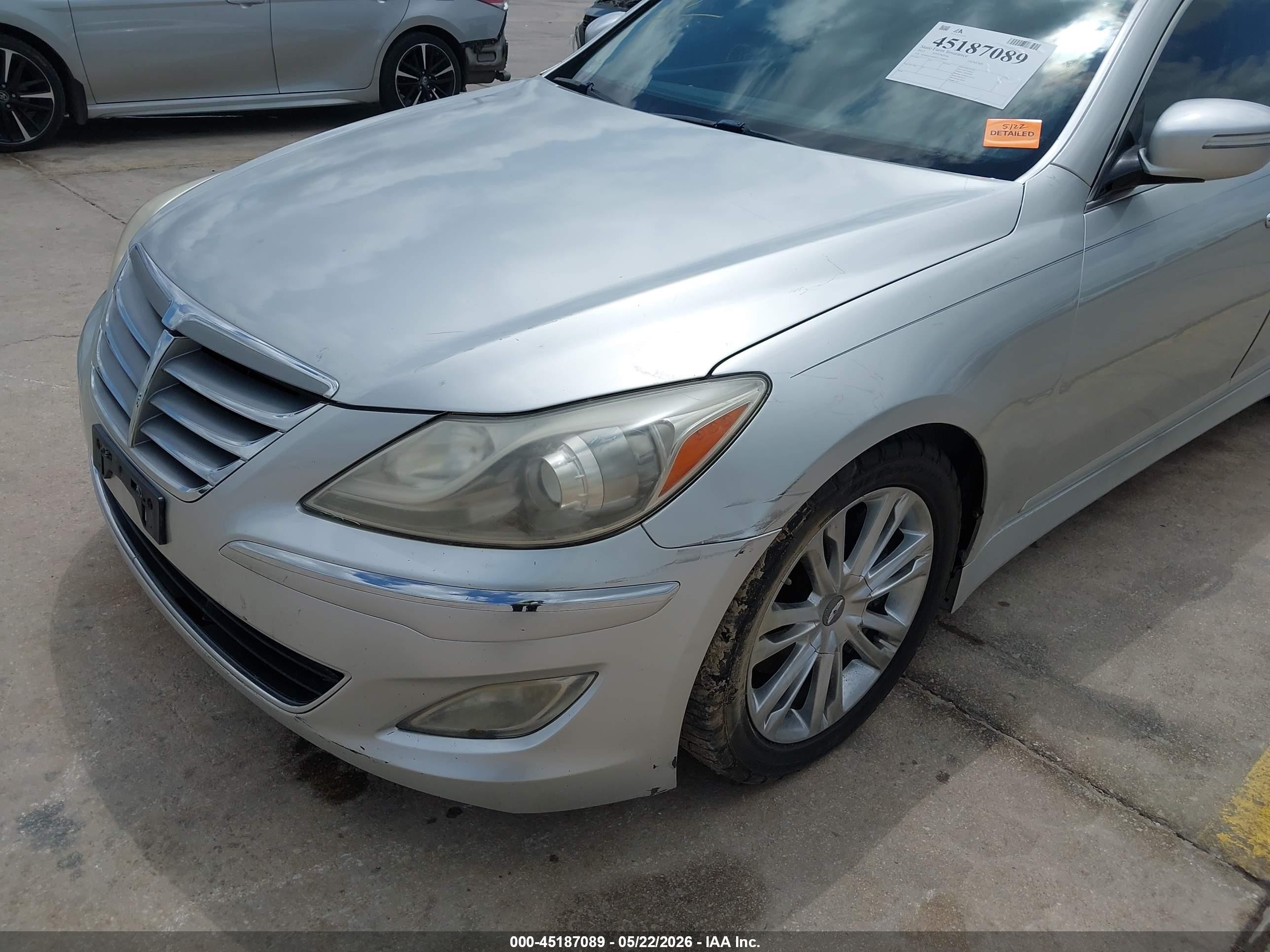 2012 Hyundai Genesis 3.8 Silver vin: KMHGC4DD2CU200851