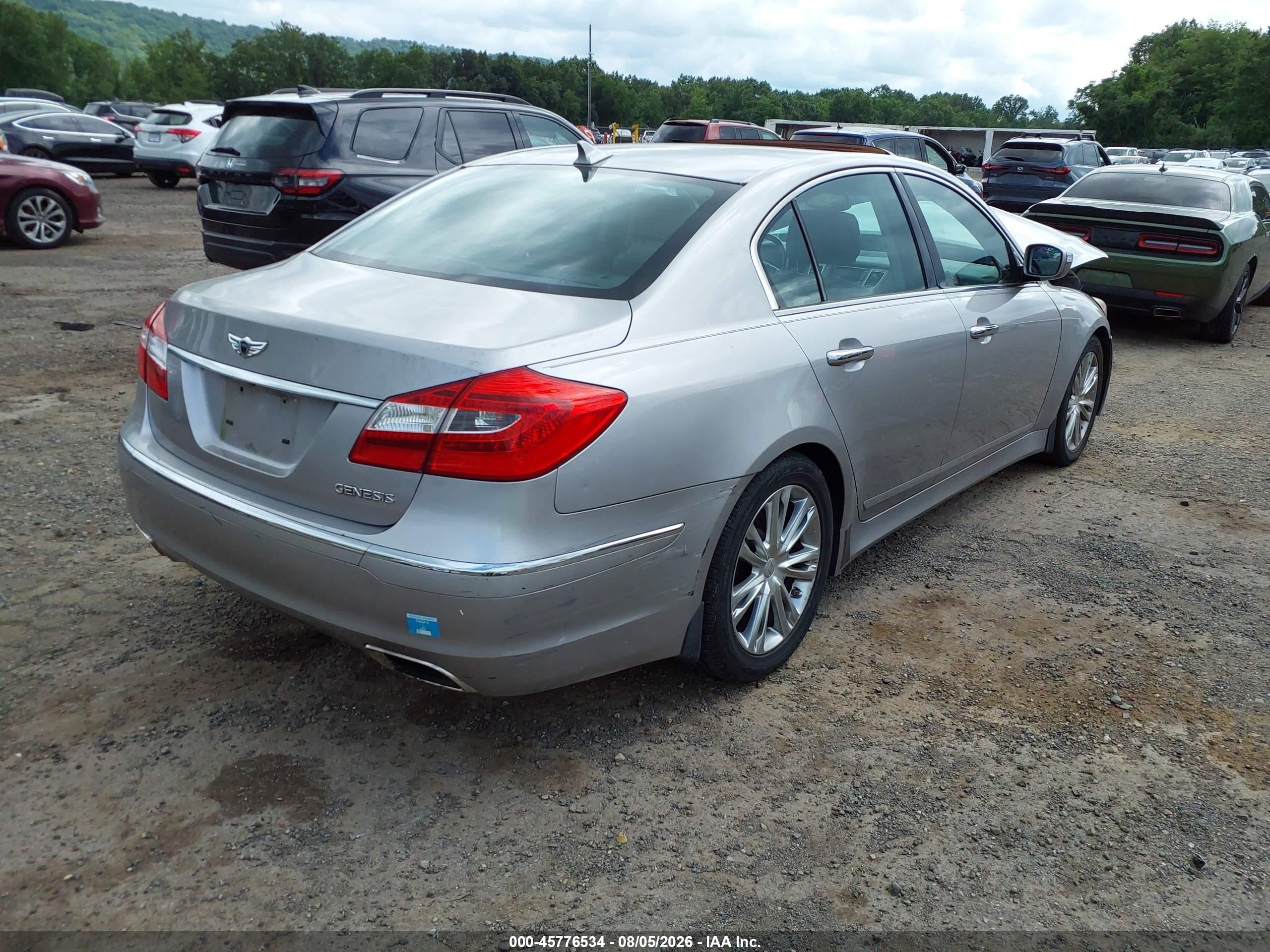 2012 Hyundai Genesis 3.8 Silver vin: KMHGC4DD2CU203359