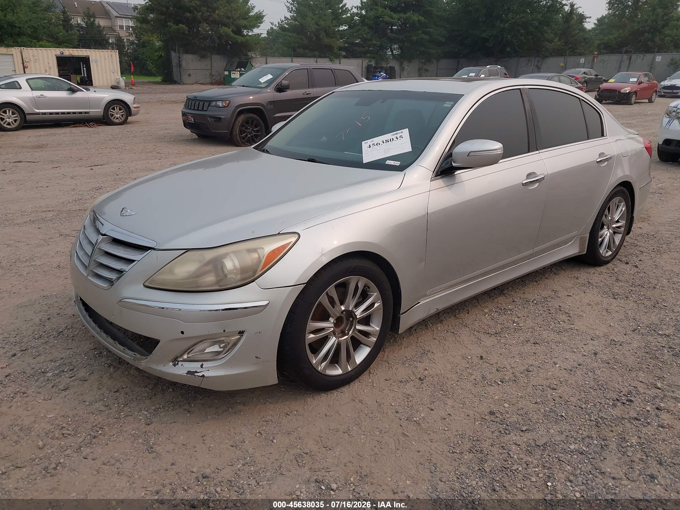 2012 Hyundai Genesis 3.8 Silver vin: KMHGC4DD2CU204821