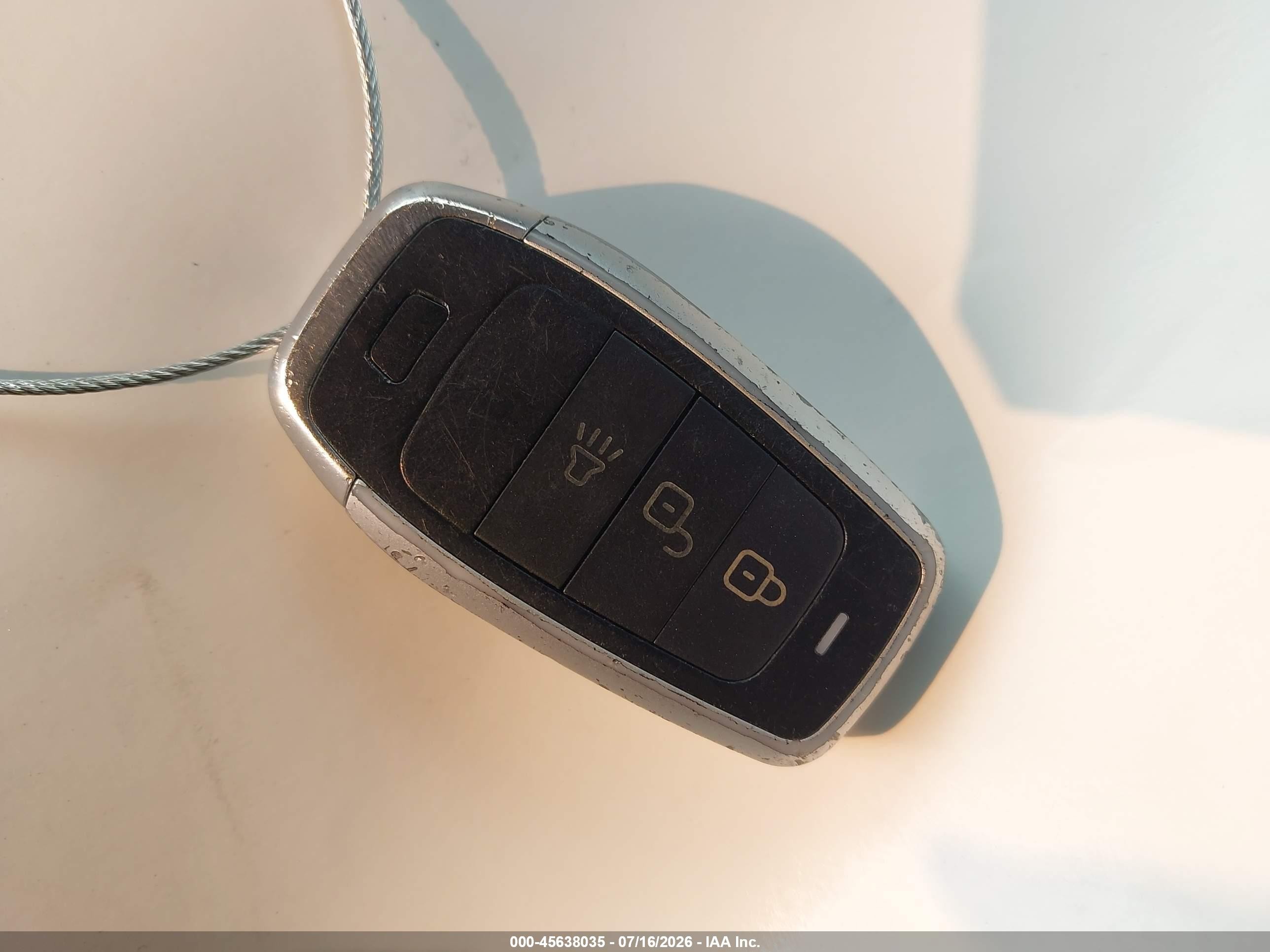 2012 Hyundai Genesis 3.8 Silver vin: KMHGC4DD2CU204821