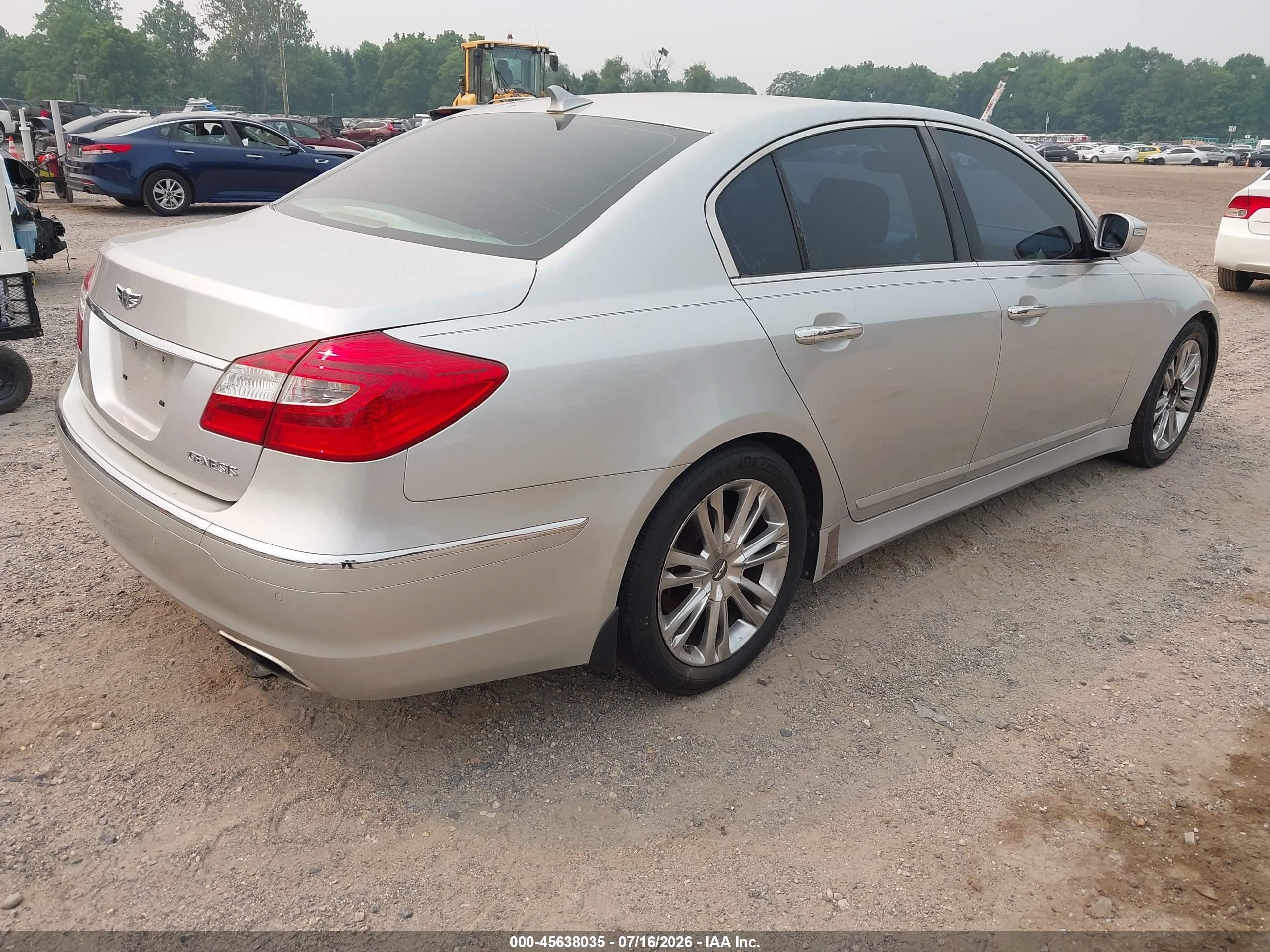 2012 Hyundai Genesis 3.8 Silver vin: KMHGC4DD2CU204821