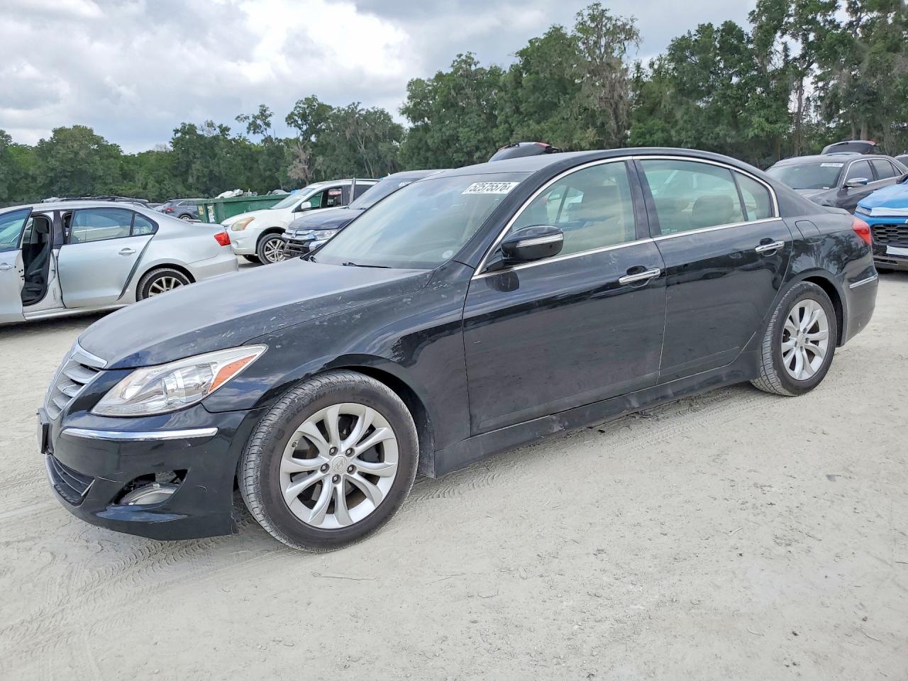 2013 Hyundai Genesis 3.8l Black vin: KMHGC4DD2DU210281