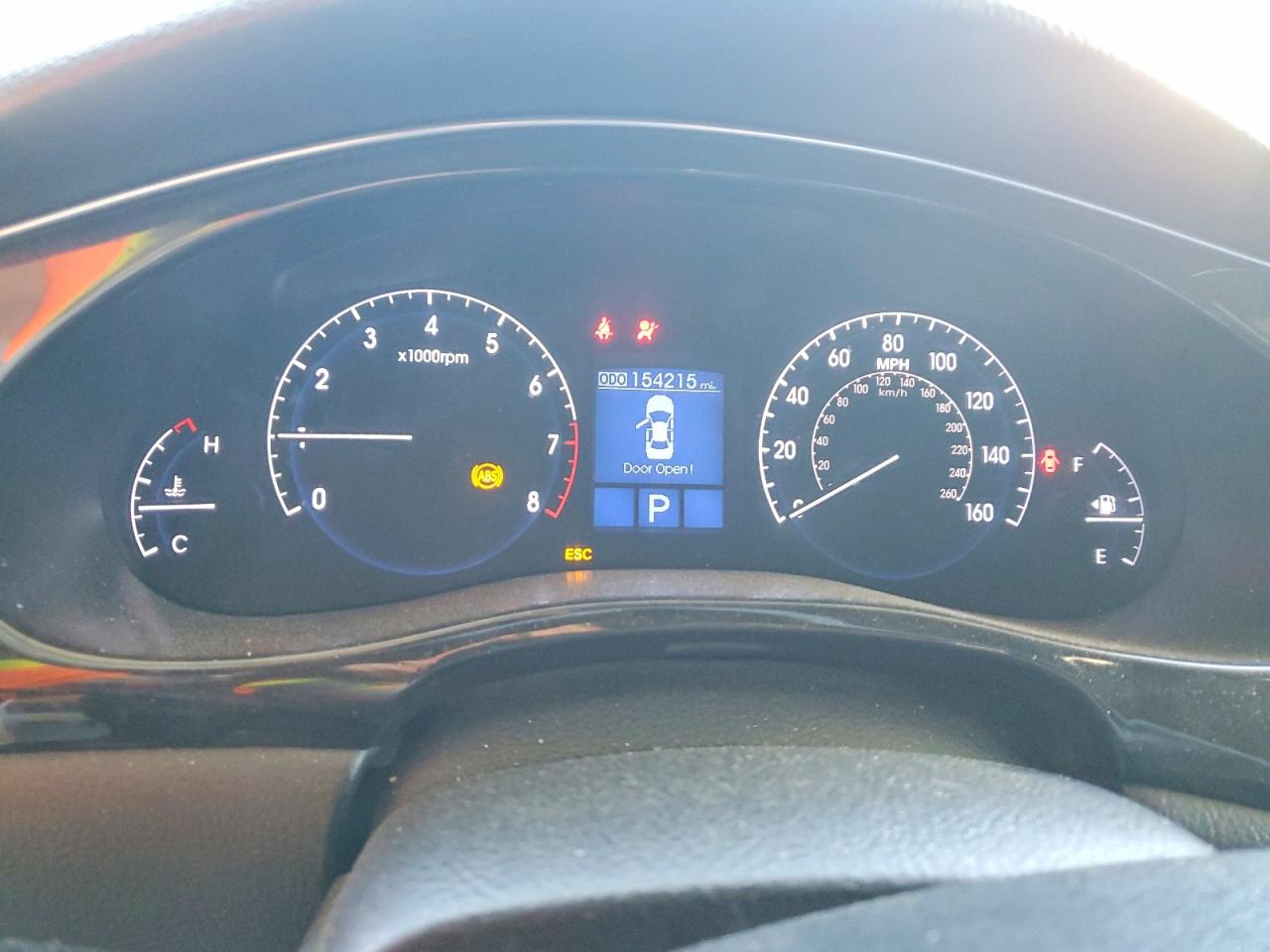 2013 Hyundai Genesis 3.8l Silver vin: KMHGC4DD2DU212368