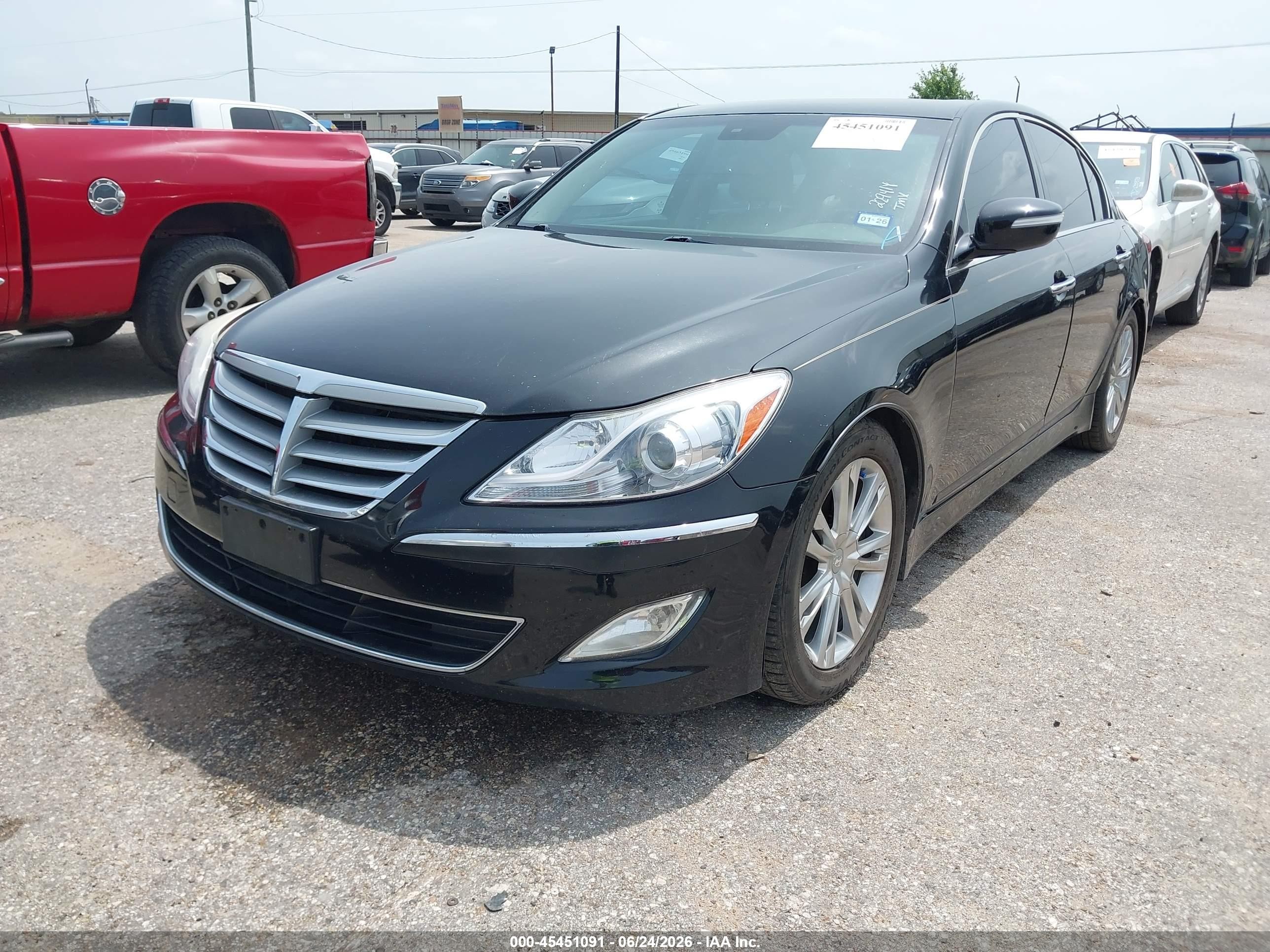 2013 Hyundai Genesis 3.8 Черный vin: KMHGC4DD2DU229414