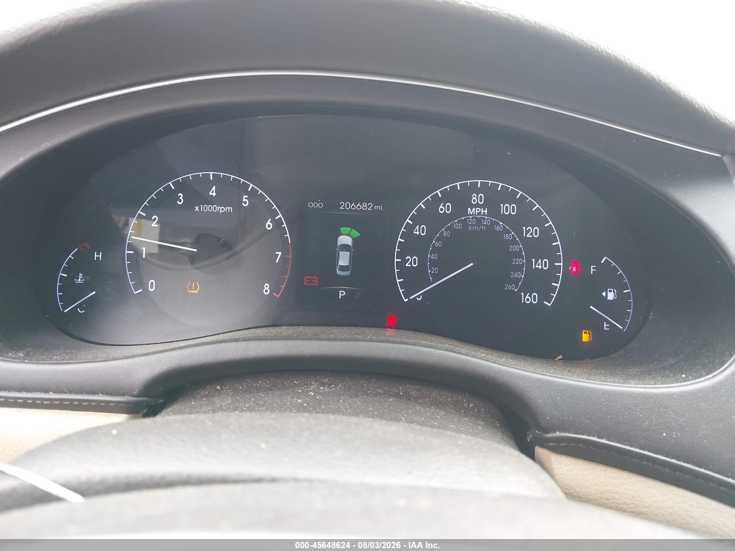2013 Hyundai Genesis 3.8 White vin: KMHGC4DD2DU229980