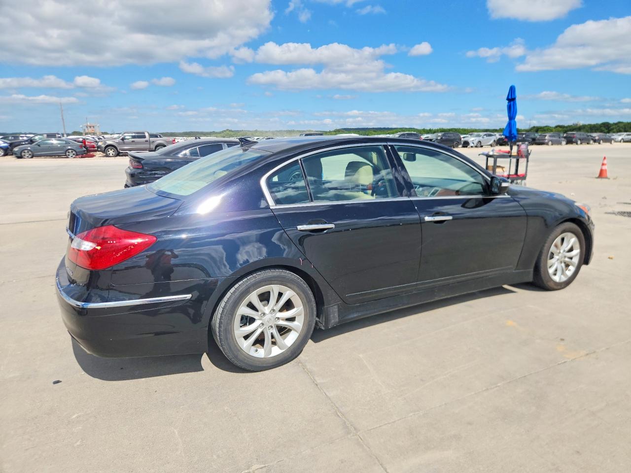 2013 Hyundai Genesis 3.8l Black vin: KMHGC4DD2DU232877