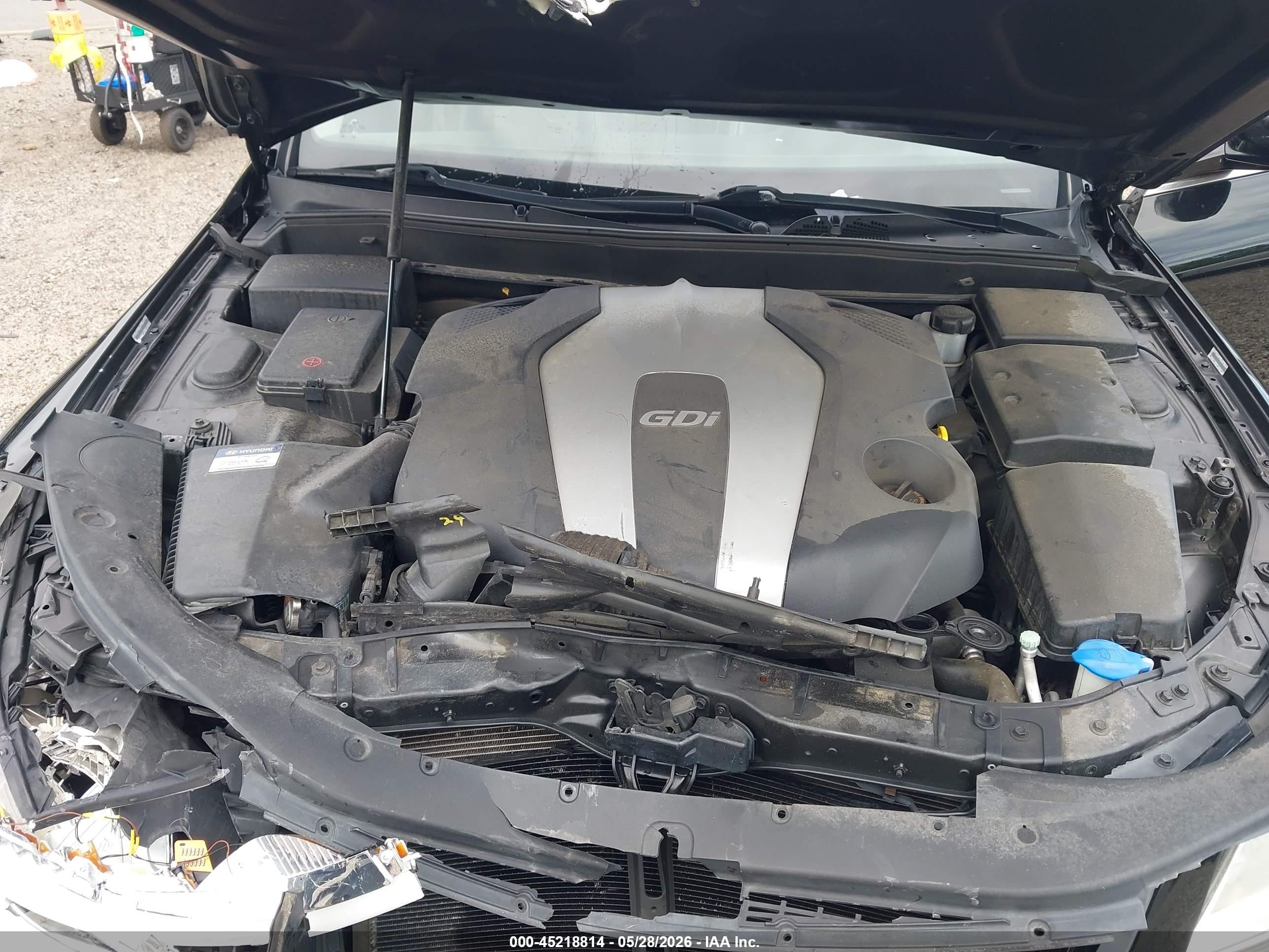 2013 Hyundai Genesis 3.8 Black vin: KMHGC4DD2DU238369