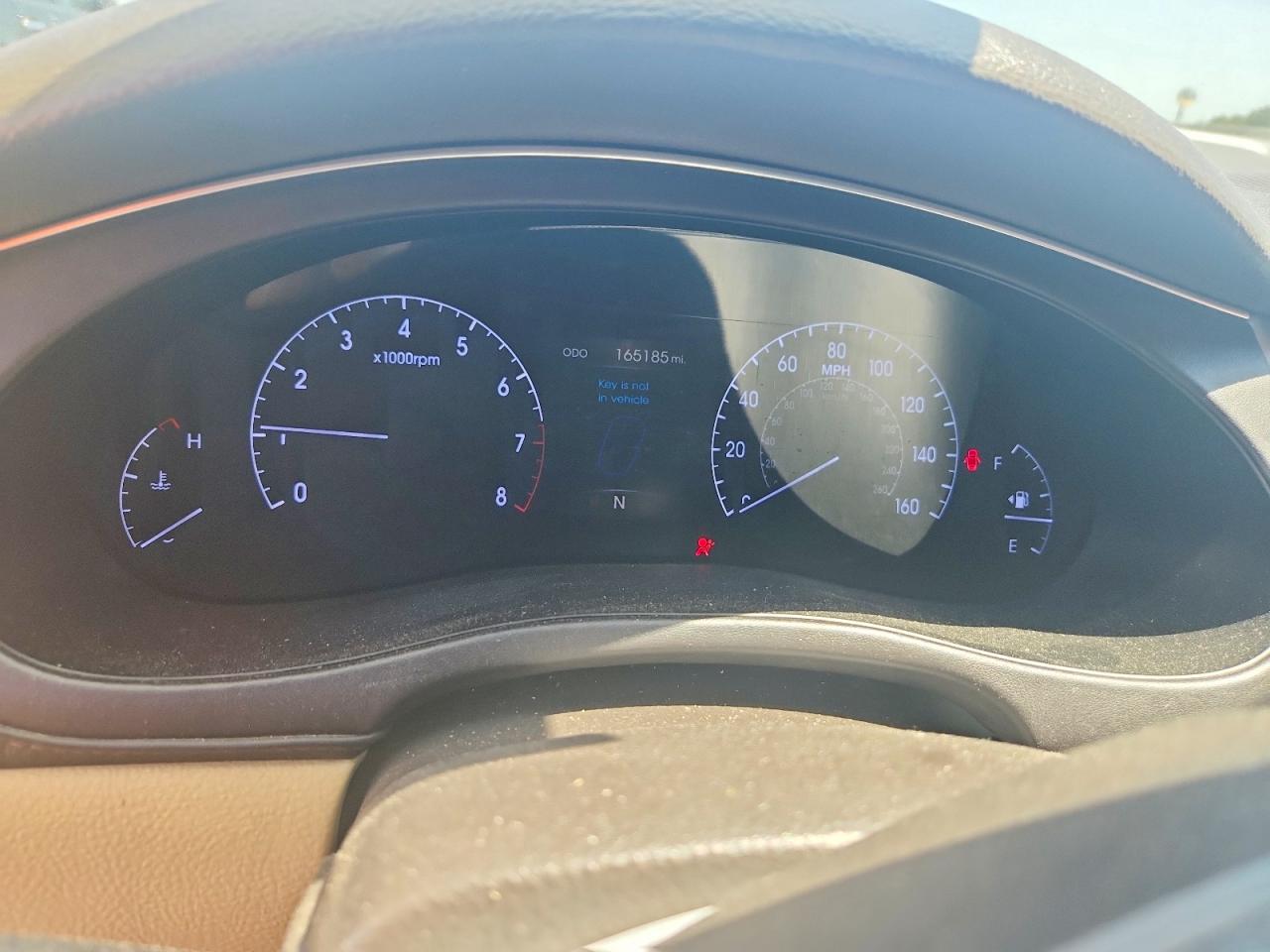 2013 Hyundai Genesis 3.8l White vin: KMHGC4DD2DU240123