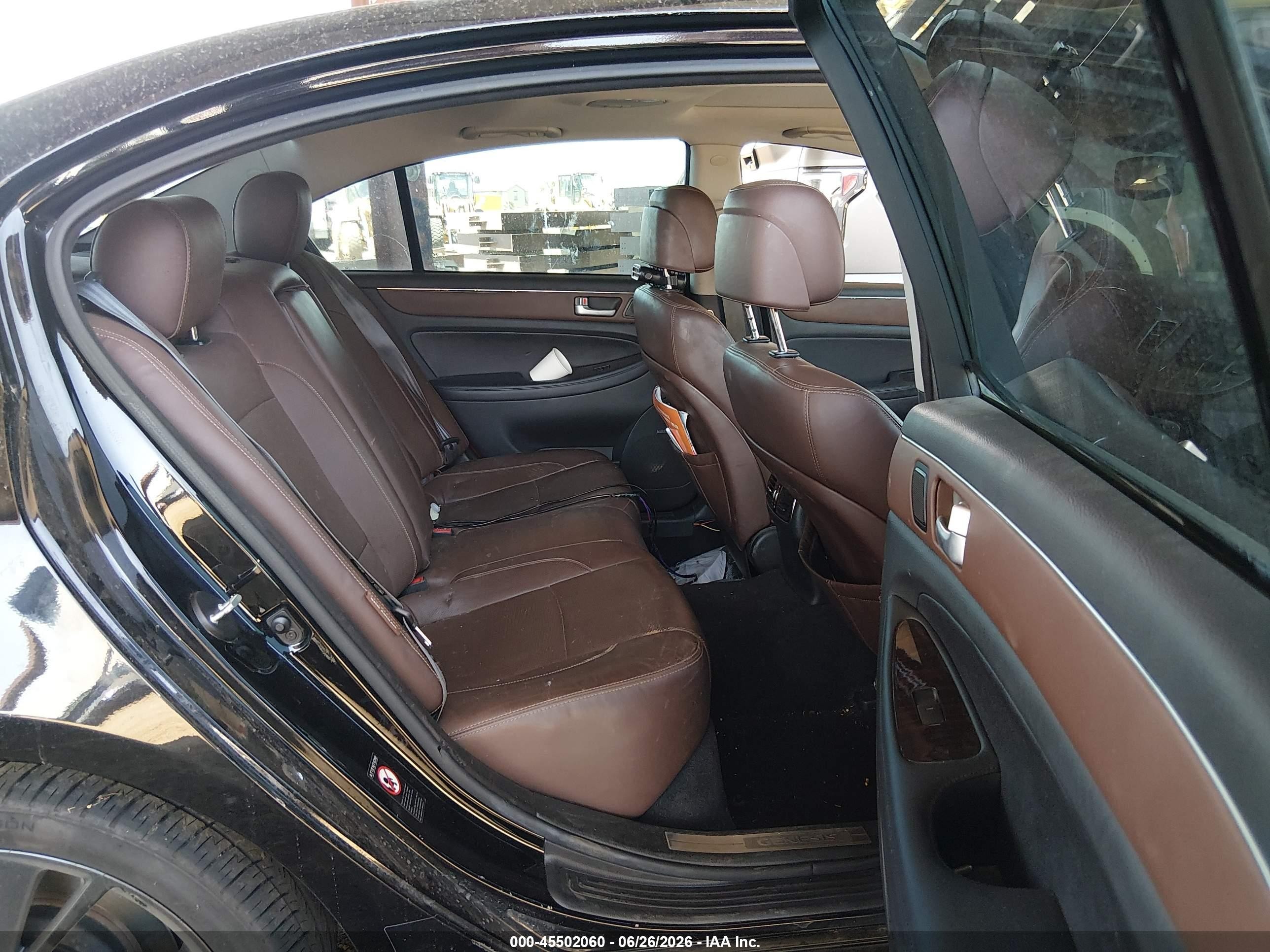 2013 Hyundai Genesis 3.8 Черный vin: KMHGC4DD2DU242163