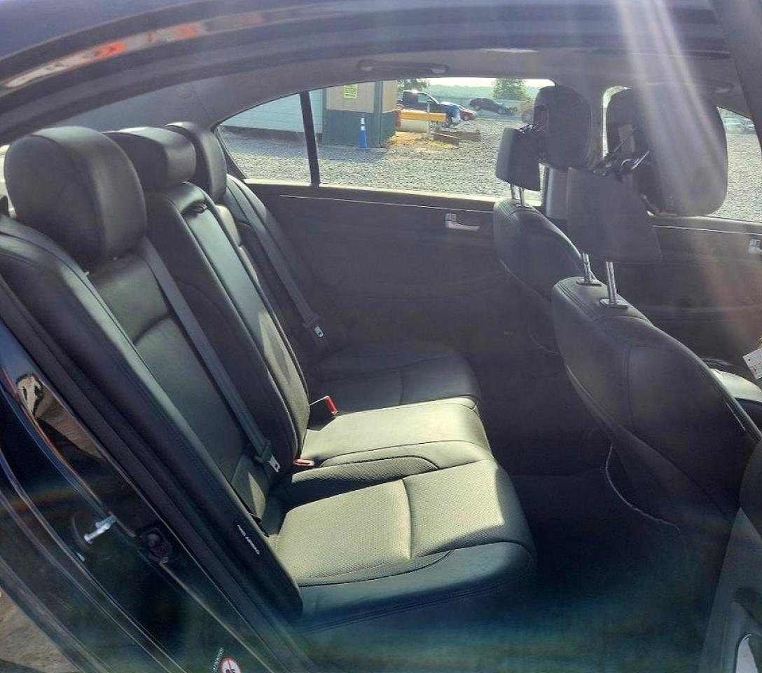 2013 Hyundai Genesis 3.8l Black vin: KMHGC4DD2DU247640