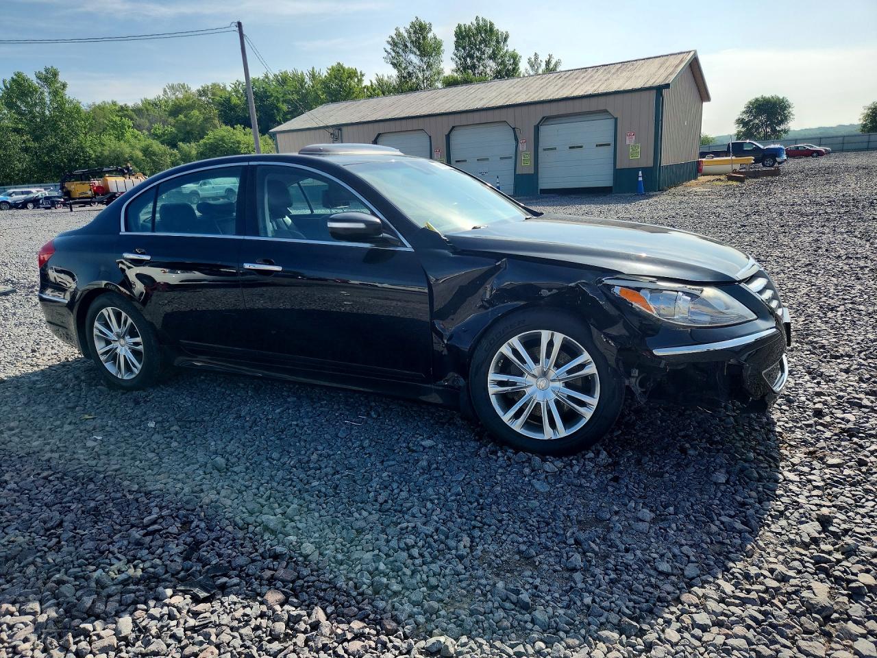 2013 Hyundai Genesis 3.8l Black vin: KMHGC4DD2DU247640