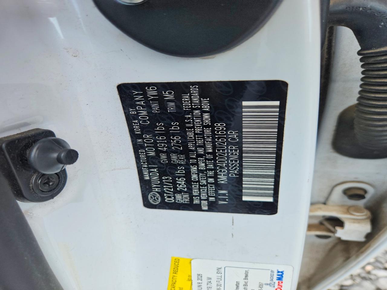 2014 Hyundai Genesis 3.8l White vin: KMHGC4DD2EU261698