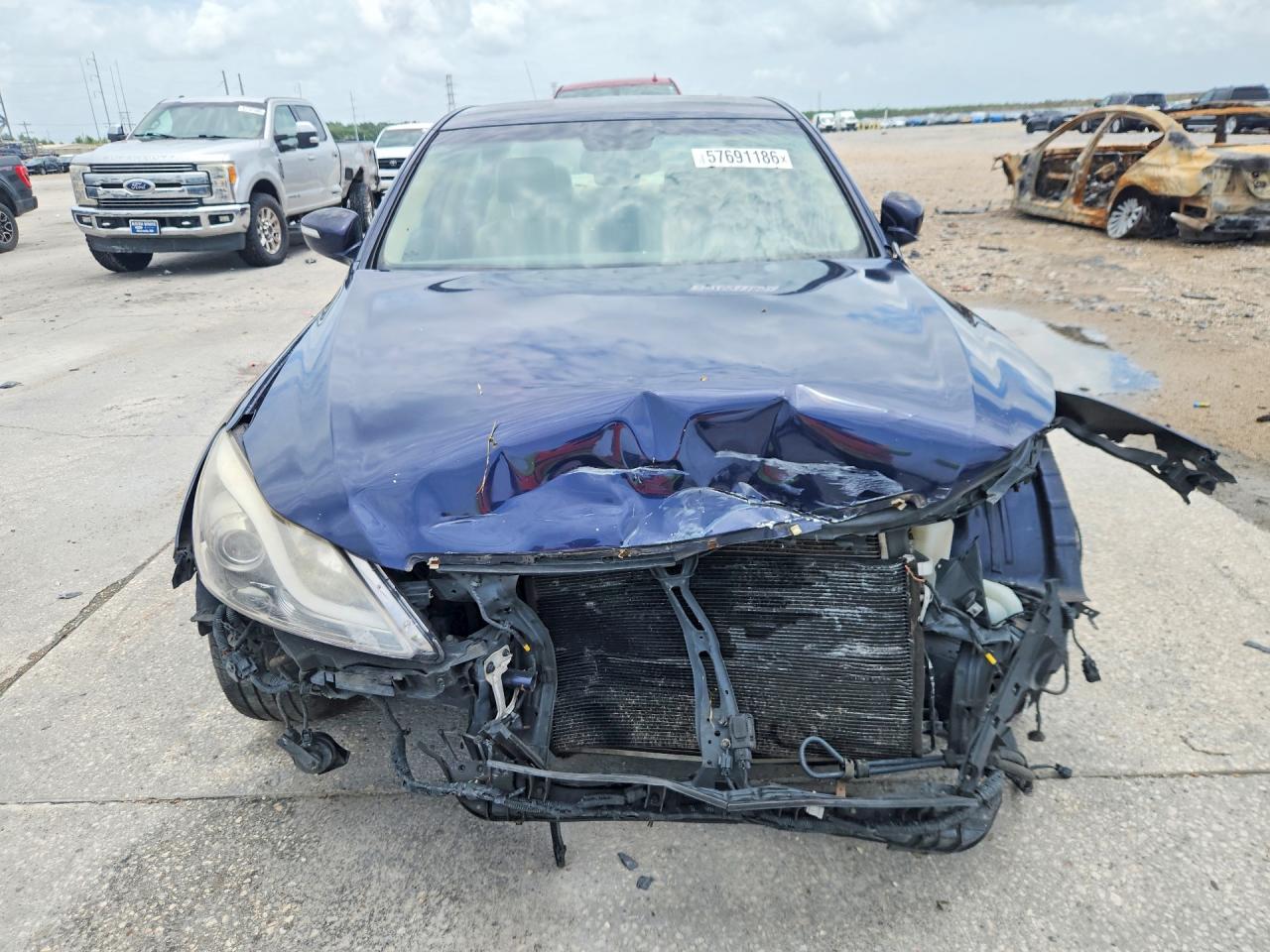 2012 Hyundai Genesis 3.8l Blue vin: KMHGC4DD3CU187687