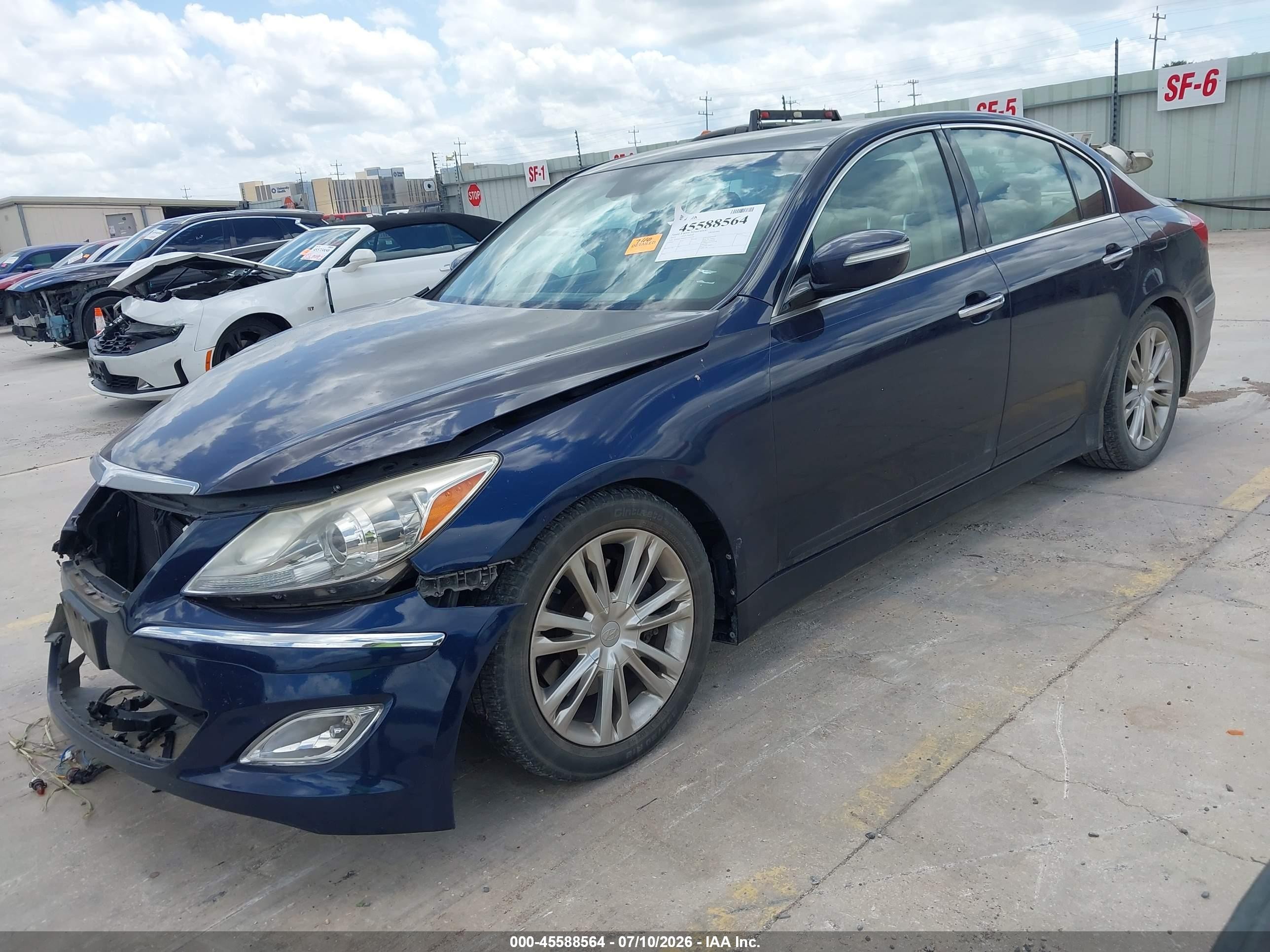 2012 Hyundai Genesis 3.8 Blue vin: KMHGC4DD3CU195630