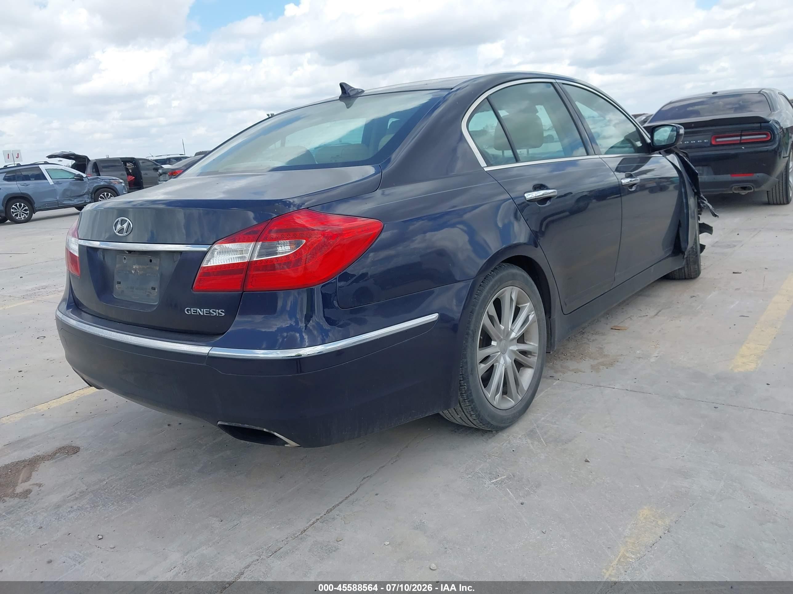 2012 Hyundai Genesis 3.8 Blue vin: KMHGC4DD3CU195630