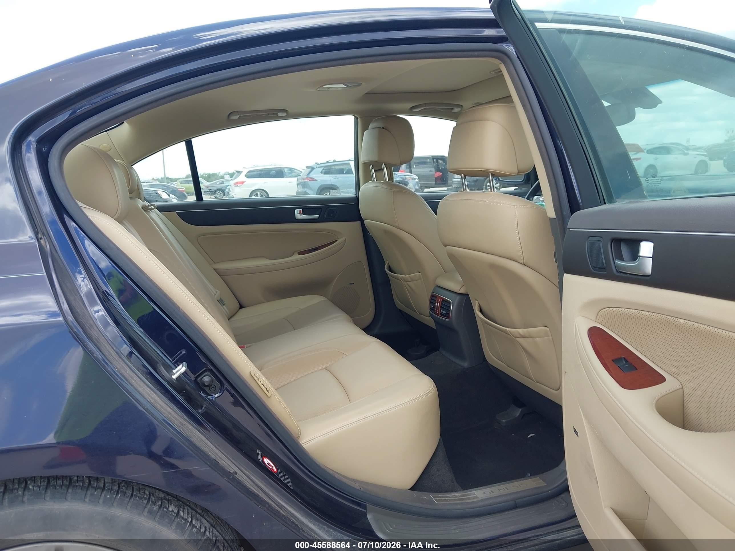 2012 Hyundai Genesis 3.8 Blue vin: KMHGC4DD3CU195630