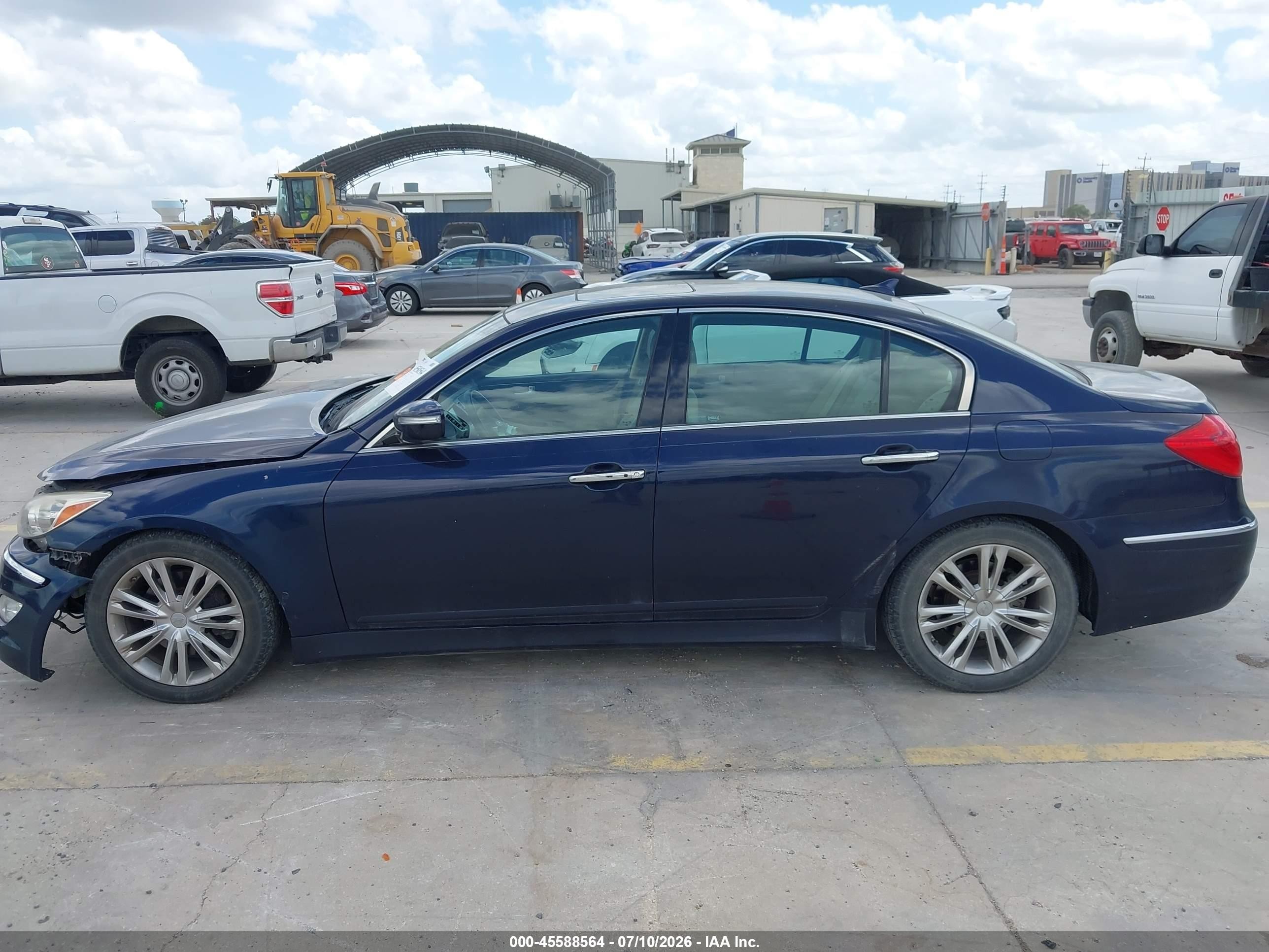 2012 Hyundai Genesis 3.8 Blue vin: KMHGC4DD3CU195630