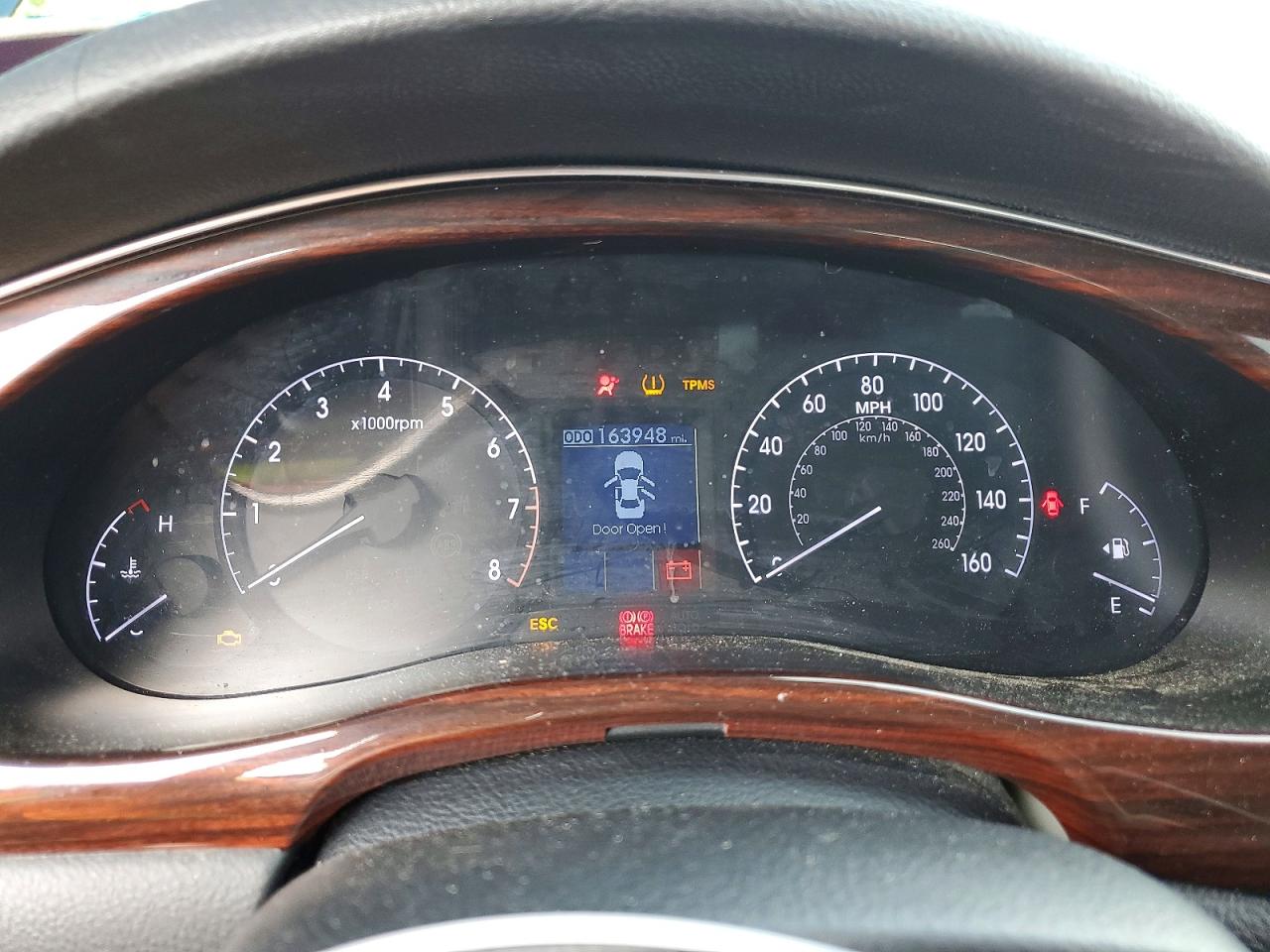 2012 Hyundai Genesis 3.8l Silver vin: KMHGC4DD3CU204827