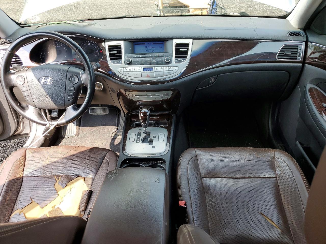 2012 Hyundai Genesis 3.8l Silver vin: KMHGC4DD3CU204827