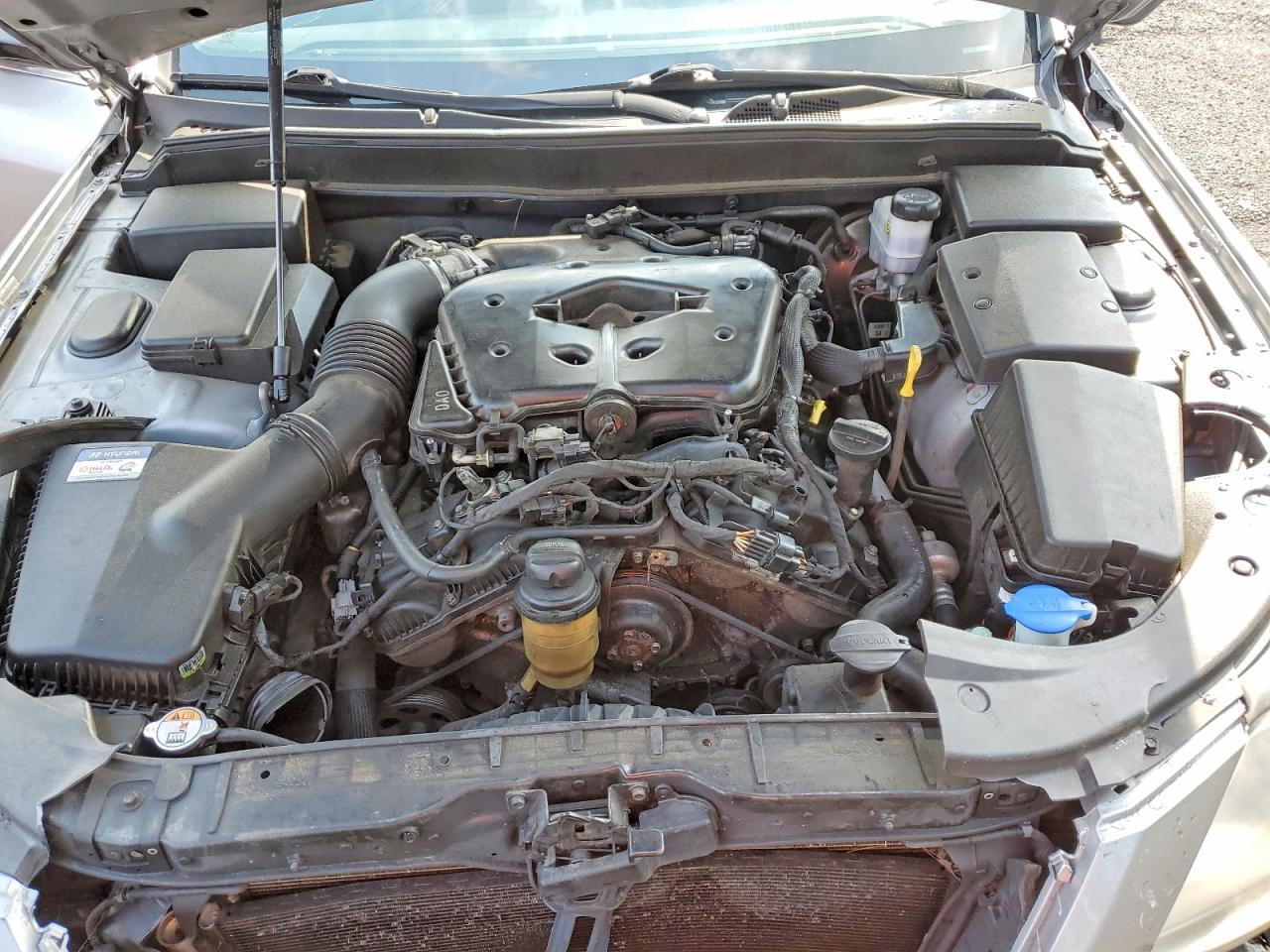 2012 Hyundai Genesis 3.8l Silver vin: KMHGC4DD3CU204827