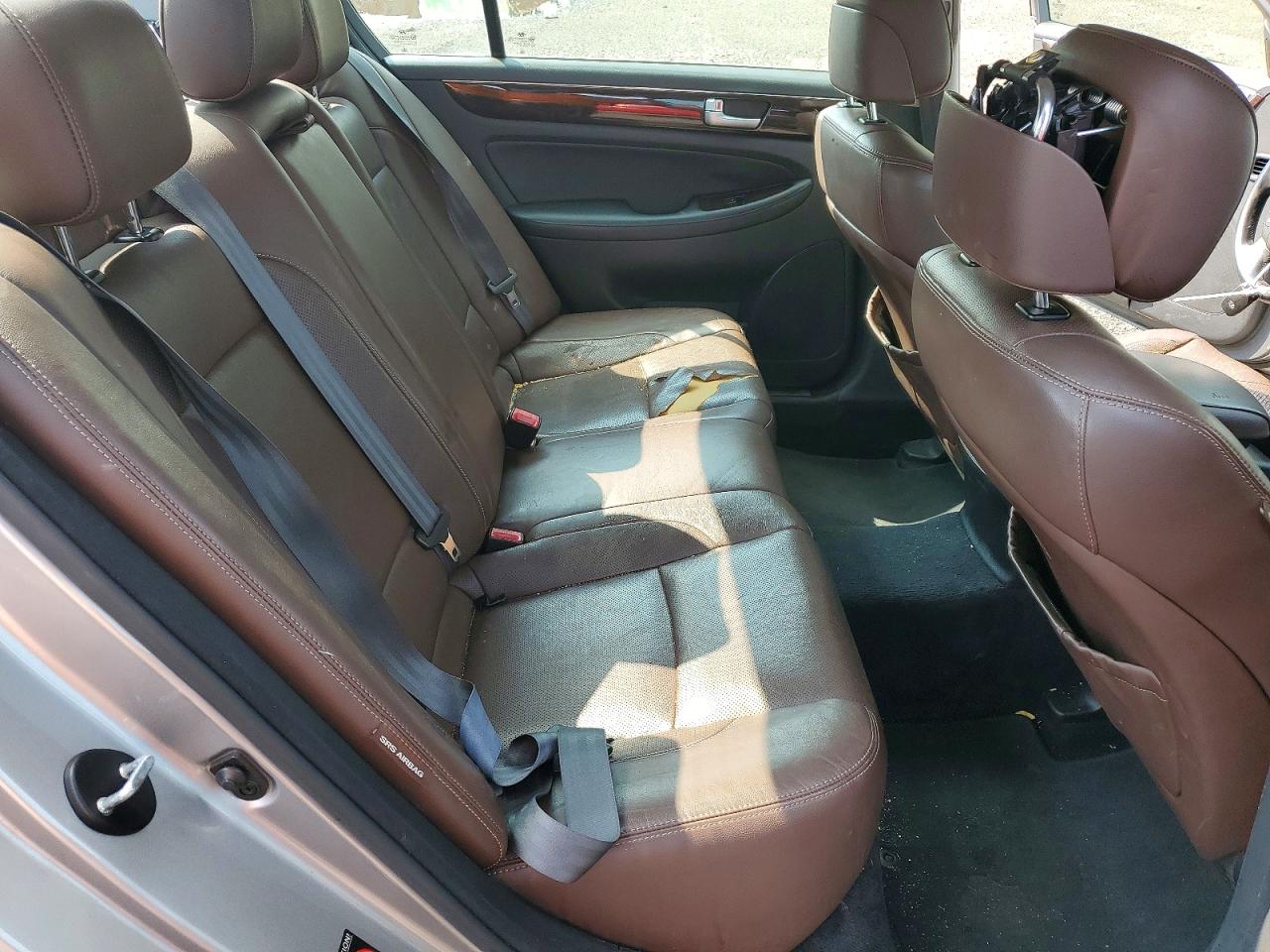 2012 Hyundai Genesis 3.8l Silver vin: KMHGC4DD3CU204827