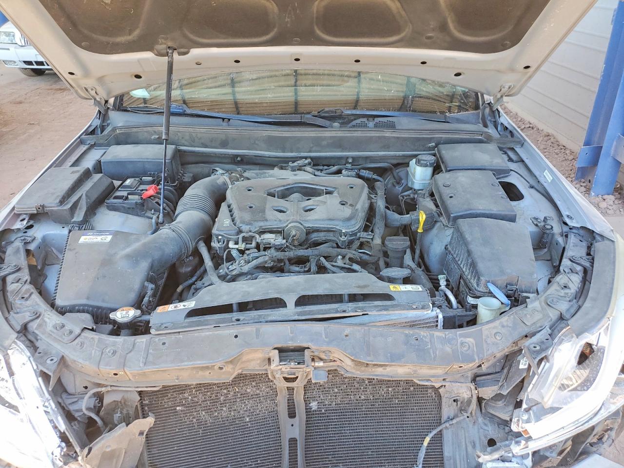 2012 Hyundai Genesis 3.8l Серебряный vin: KMHGC4DD3CU207582