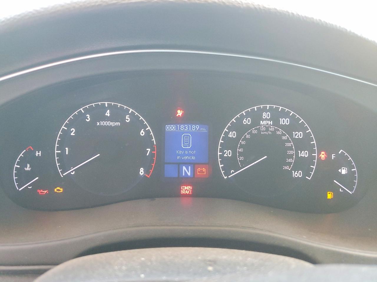 2012 Hyundai Genesis 3.8l Серебряный vin: KMHGC4DD3CU207582