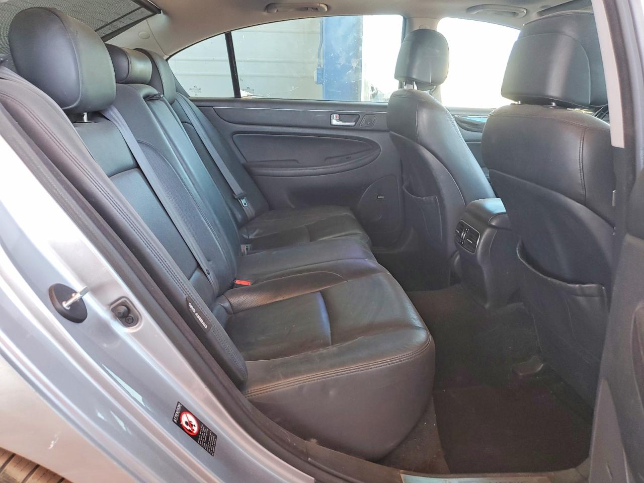 2012 Hyundai Genesis 3.8l Серебряный vin: KMHGC4DD3CU207582