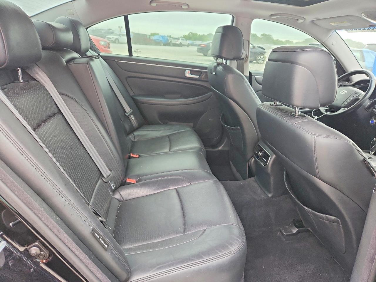 2013 Hyundai Genesis 3.8l Black vin: KMHGC4DD3DU241099