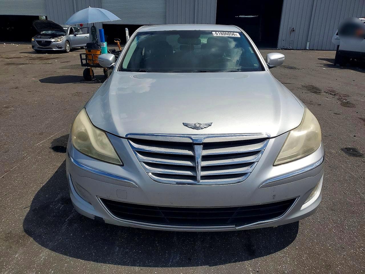 2013 Hyundai Genesis 3.8l Серебряный vin: KMHGC4DD3DU247260