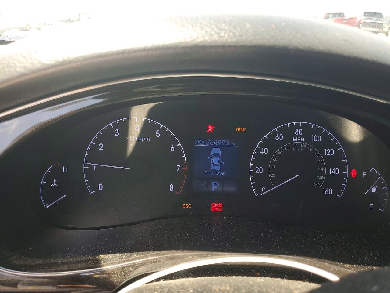 2013 Hyundai Genesis 3.8l Серебряный vin: KMHGC4DD3DU247260