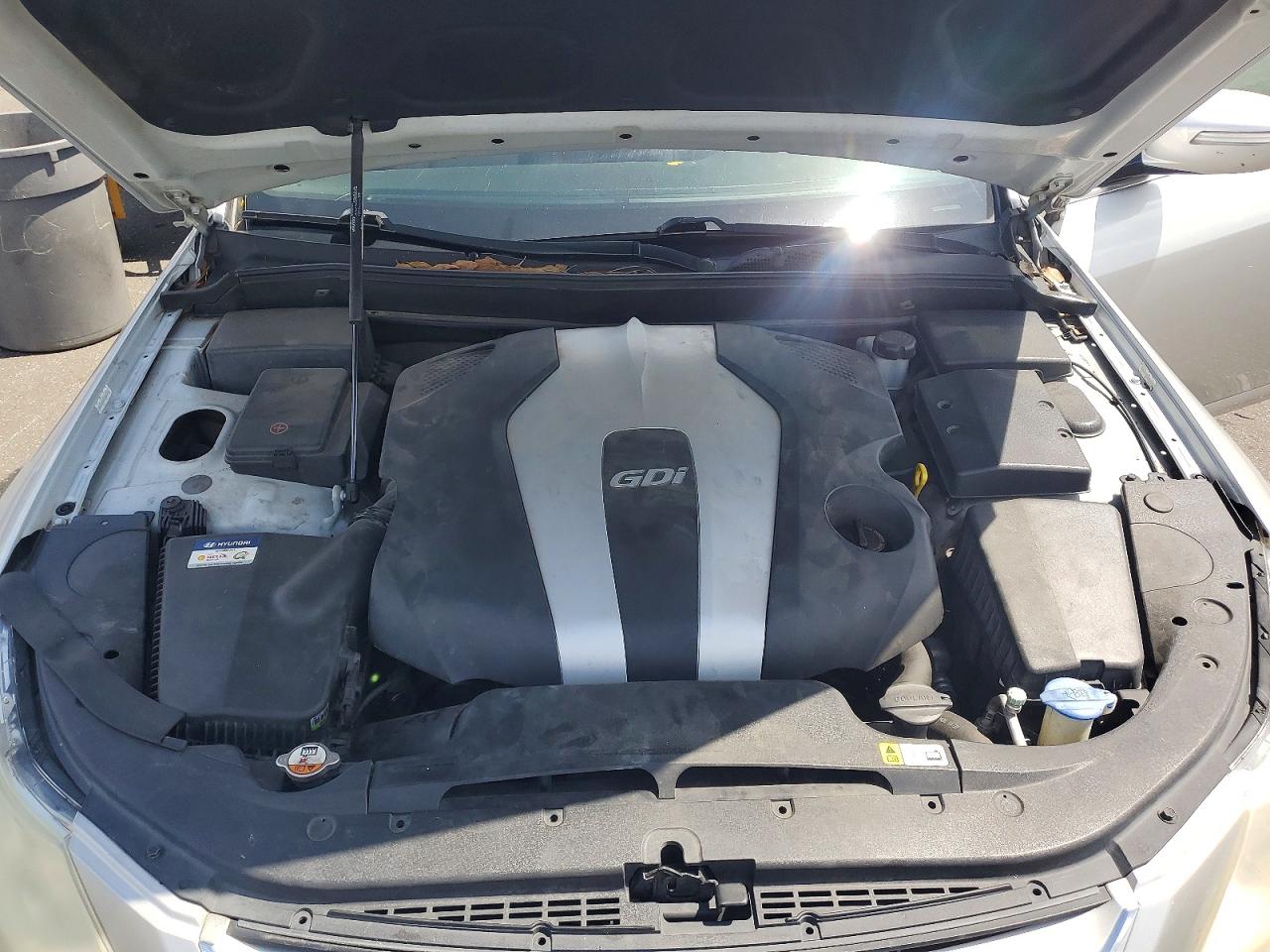 2013 Hyundai Genesis 3.8l Серебряный vin: KMHGC4DD3DU247260