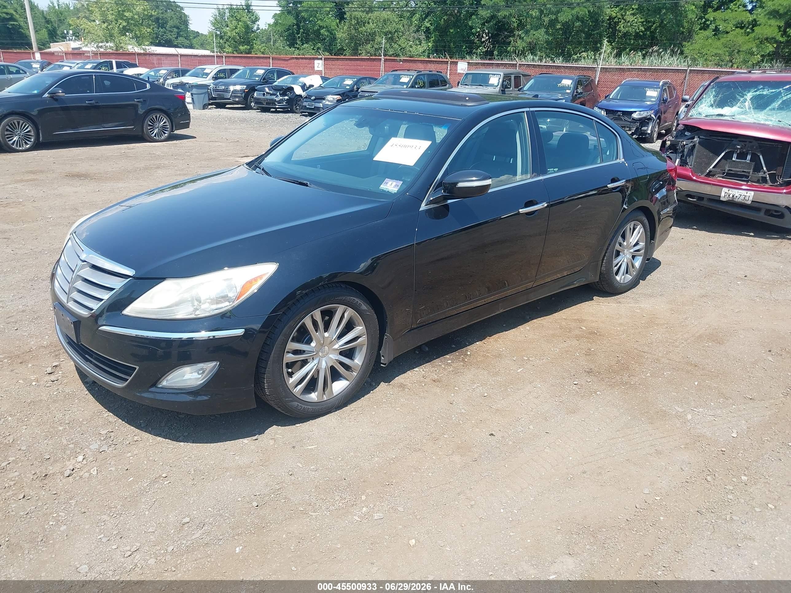 2013 Hyundai Genesis 3.8 Черный vin: KMHGC4DD3DU249333