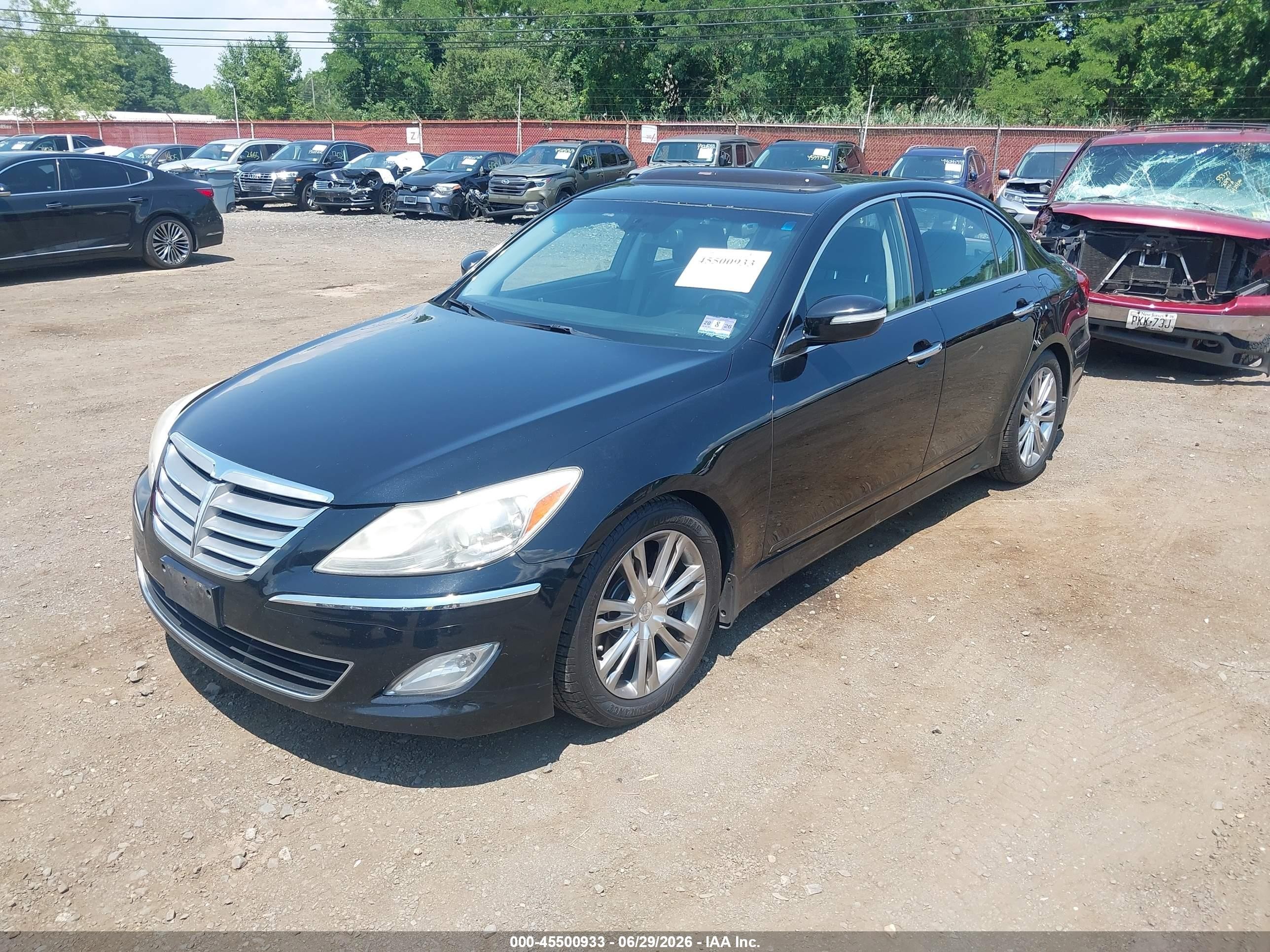 2013 Hyundai Genesis 3.8 Черный vin: KMHGC4DD3DU249333