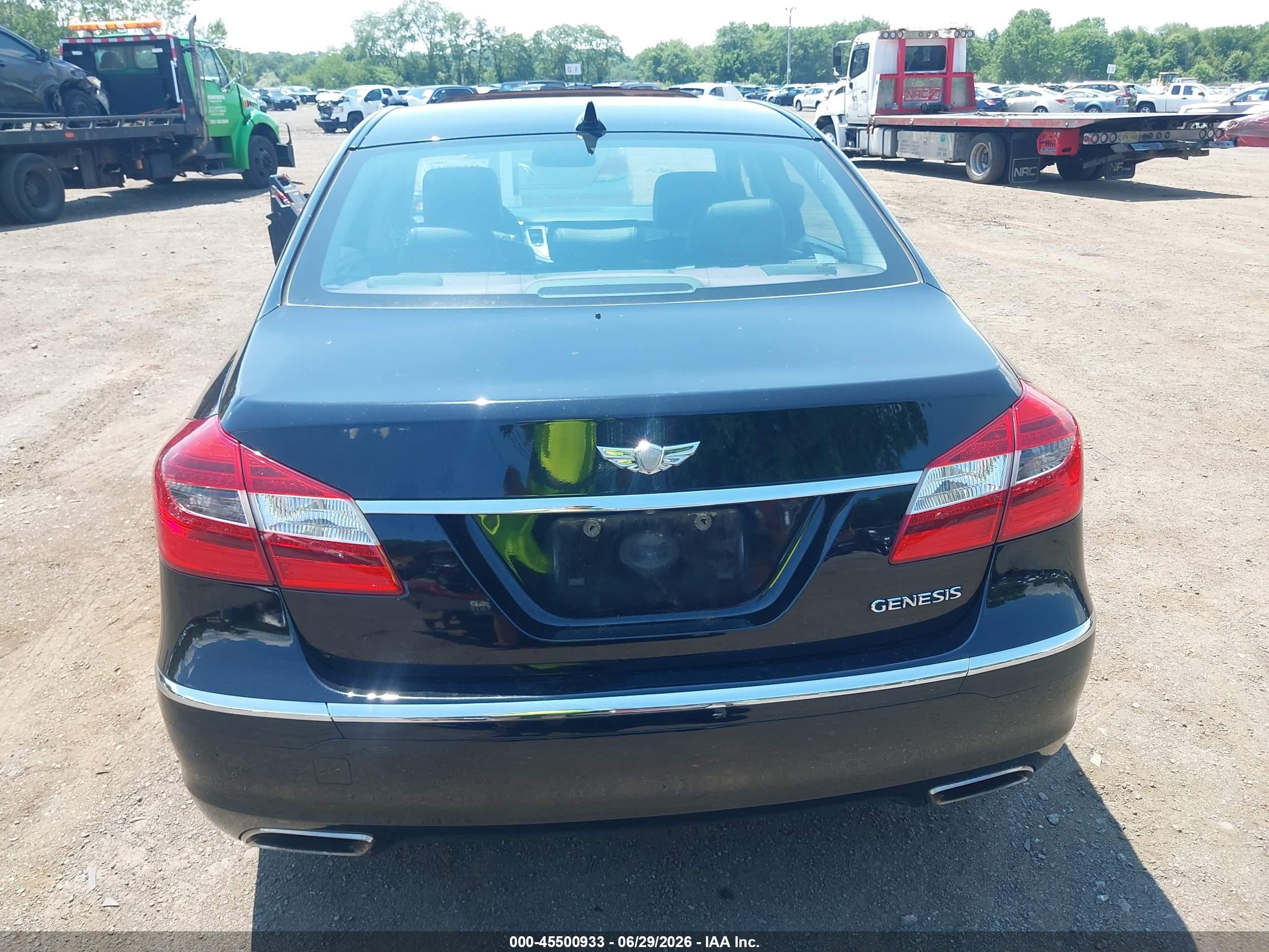 2013 Hyundai Genesis 3.8 Черный vin: KMHGC4DD3DU249333