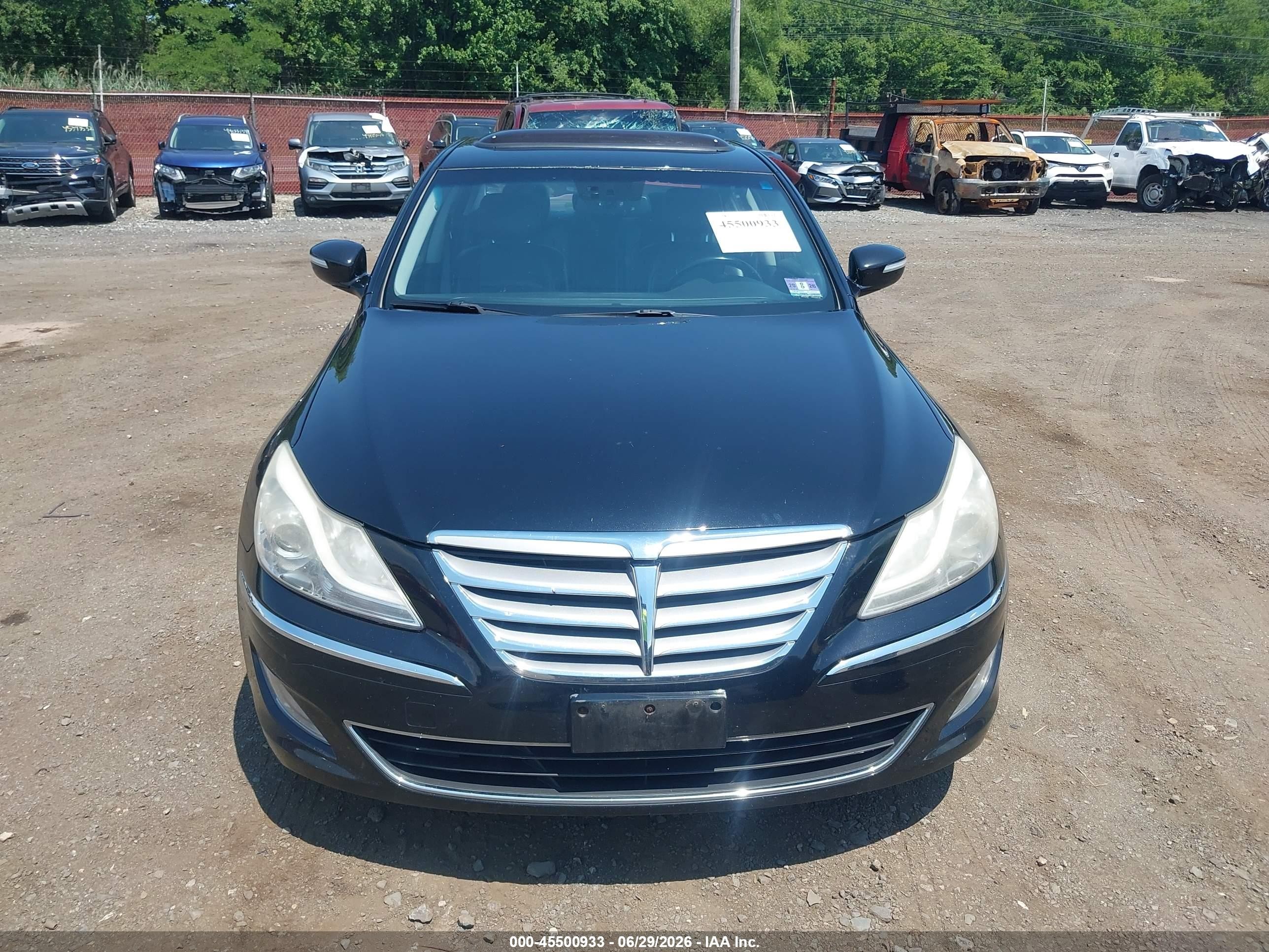 2013 Hyundai Genesis 3.8 Черный vin: KMHGC4DD3DU249333