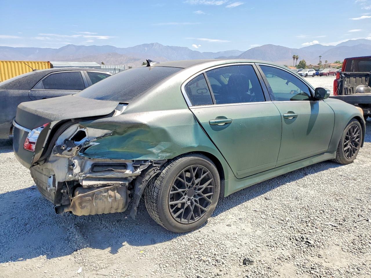 2013 Hyundai Genesis 3.8l Green vin: KMHGC4DD3DU258436